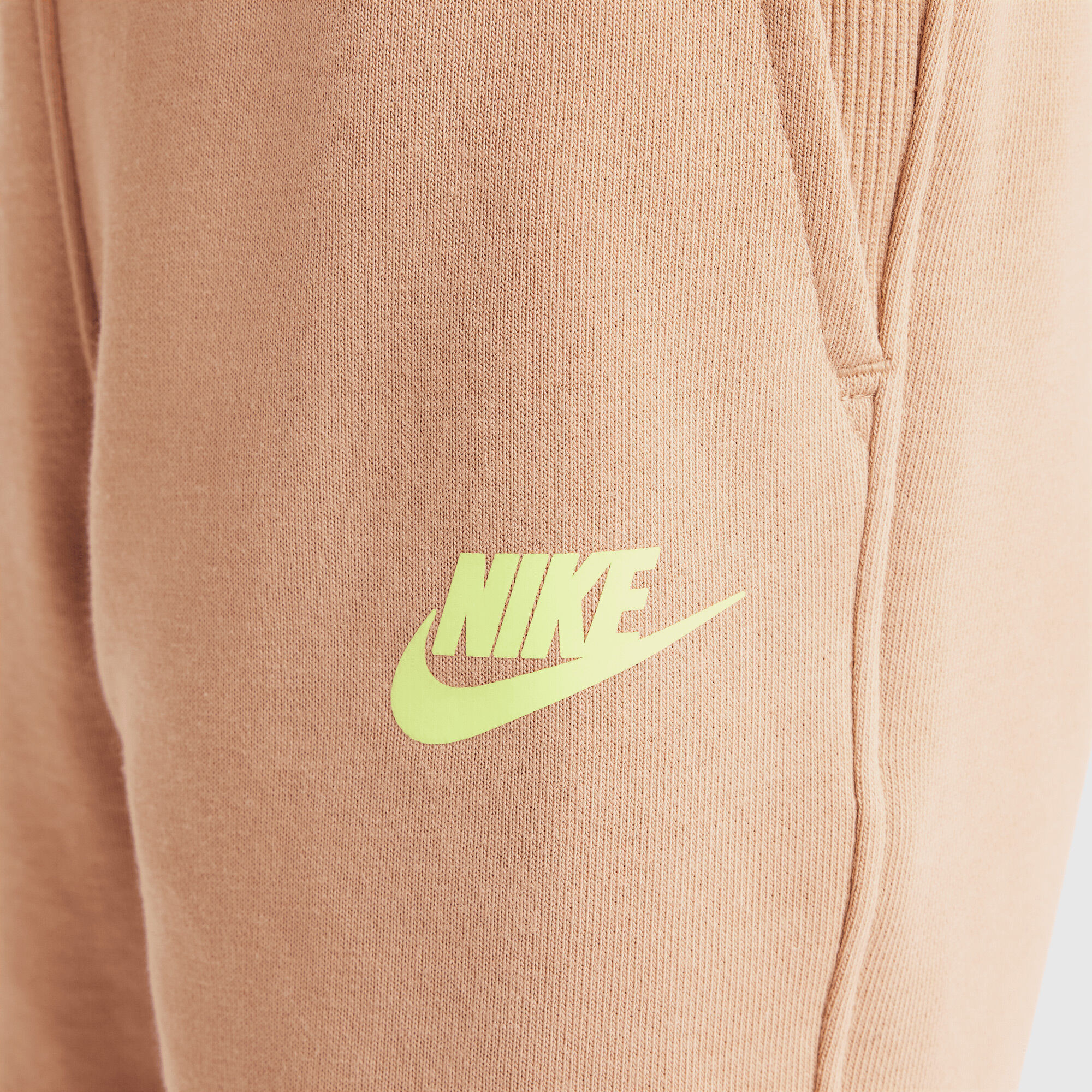 نايكي سبورتسوير "اكسبريس يور سيلف" image number 4