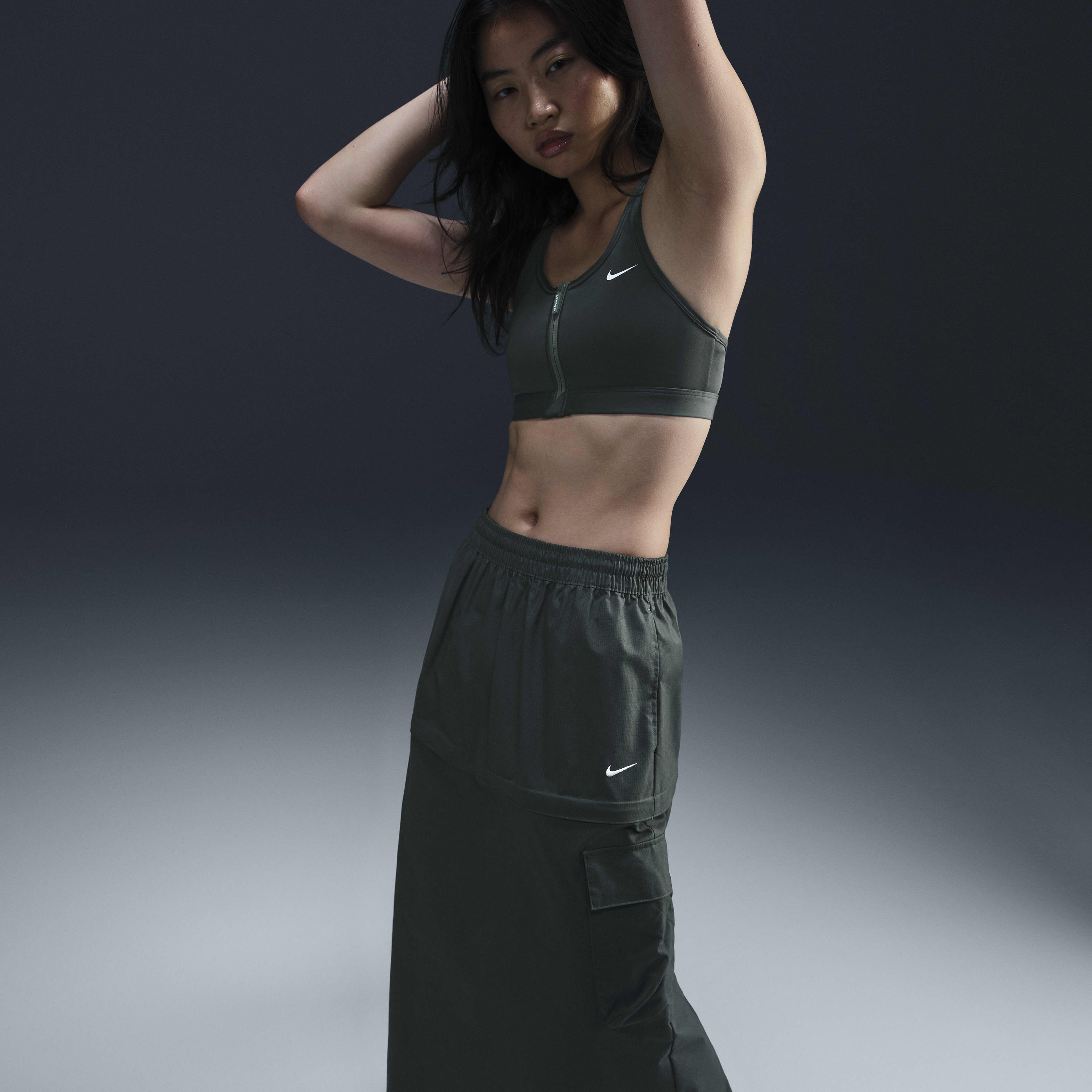 نايكي سبورتسوير ايسنشال image number 4