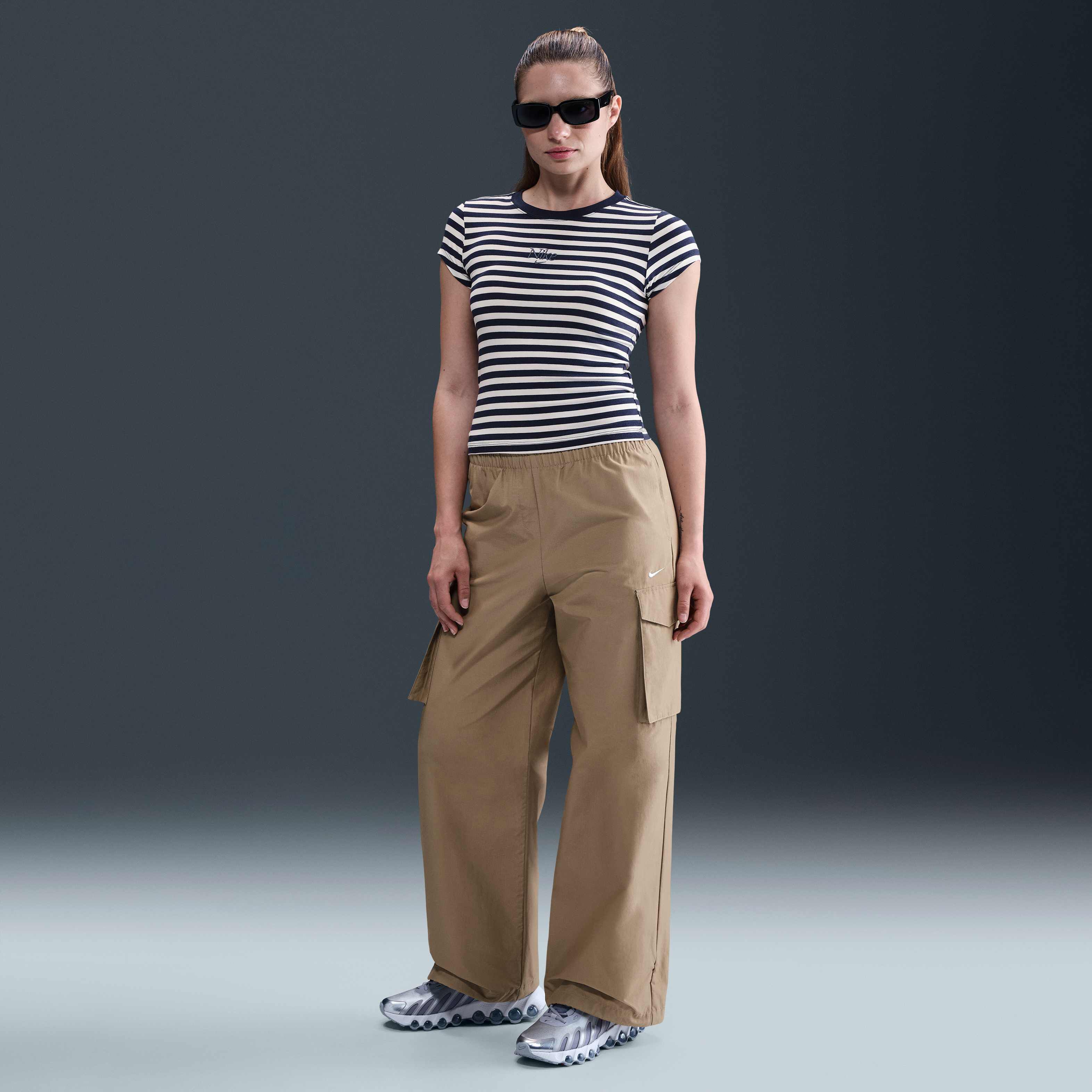 نايكي سبورتسوير image number 3