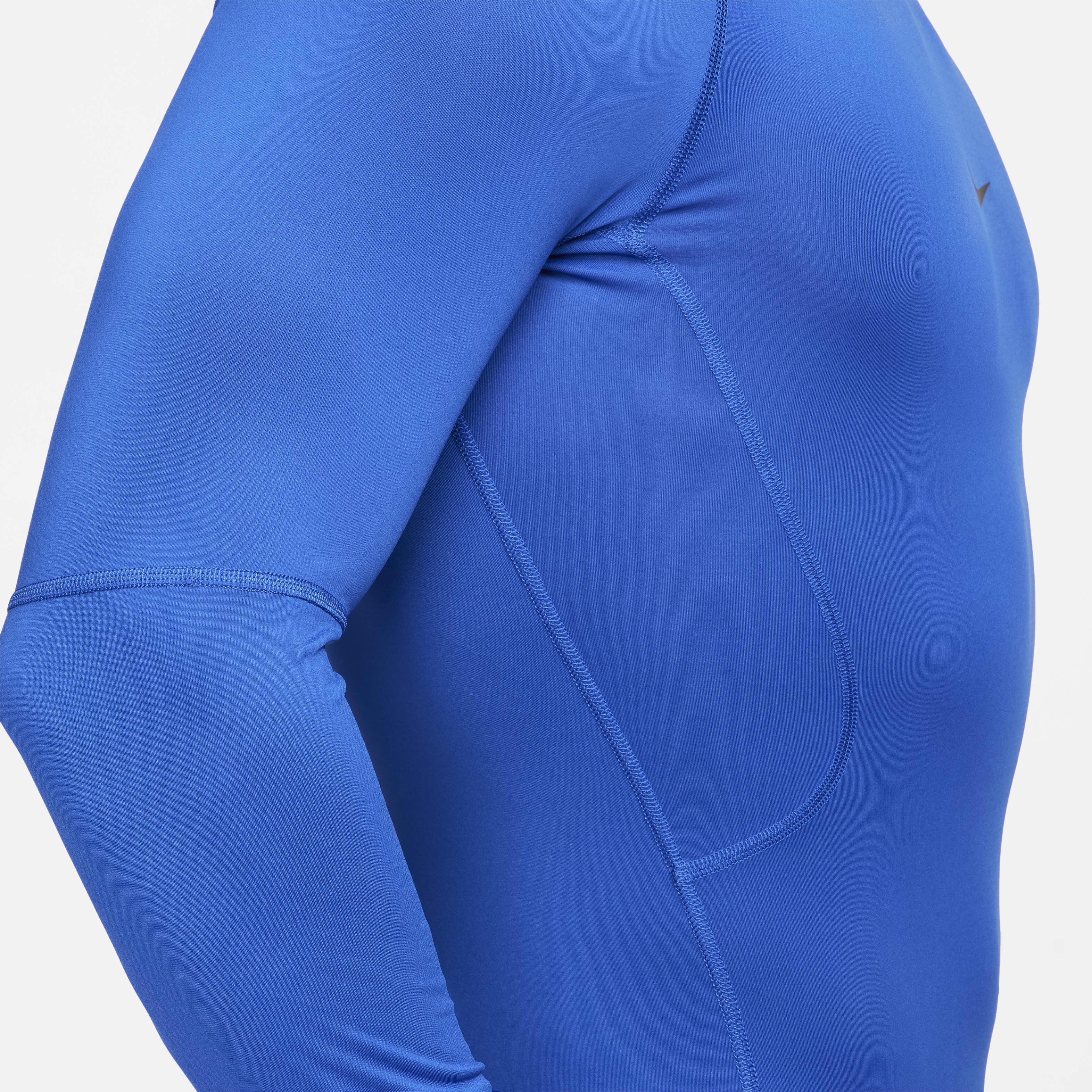 نايكي برو image number 4