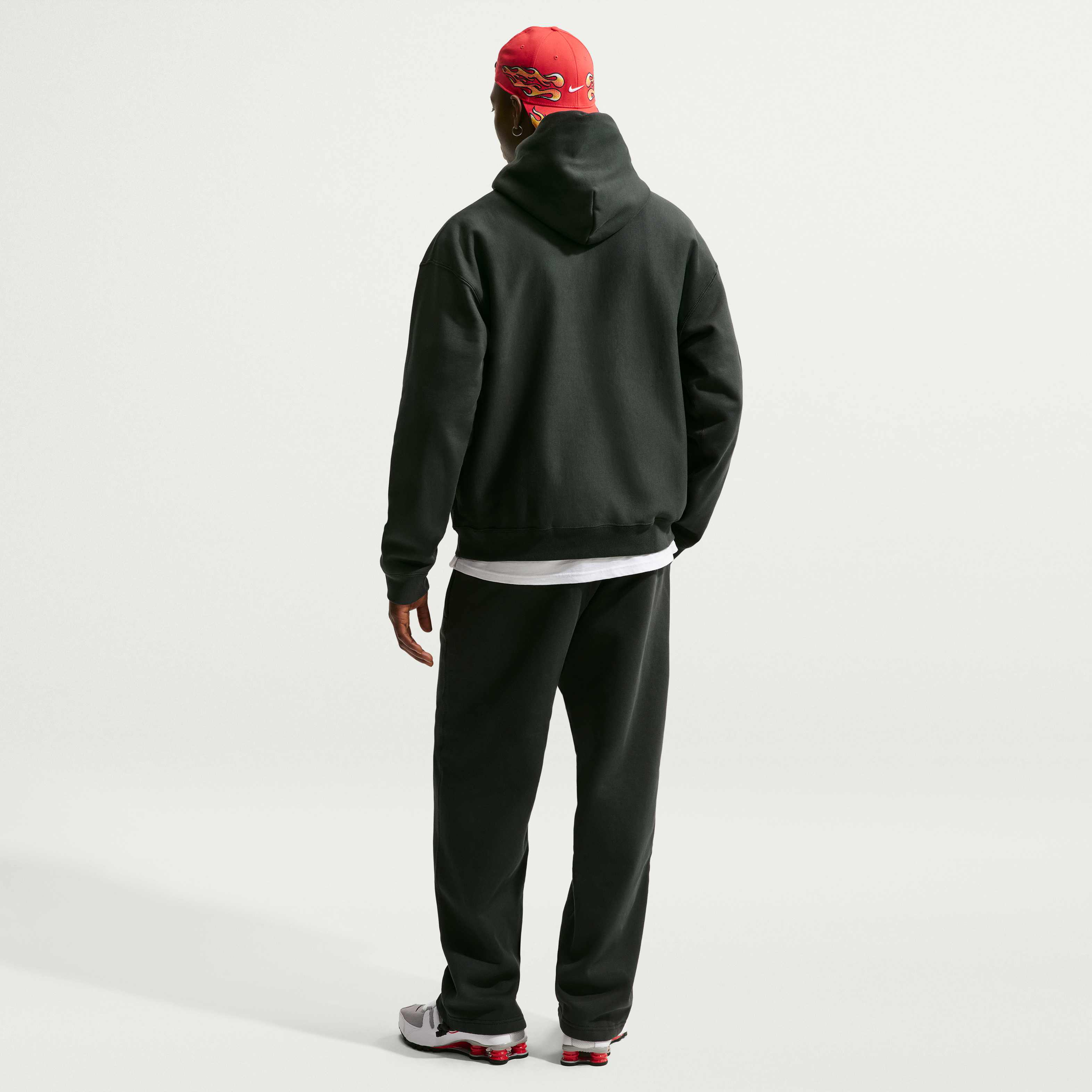 Nike Solo Swoosh image number 4