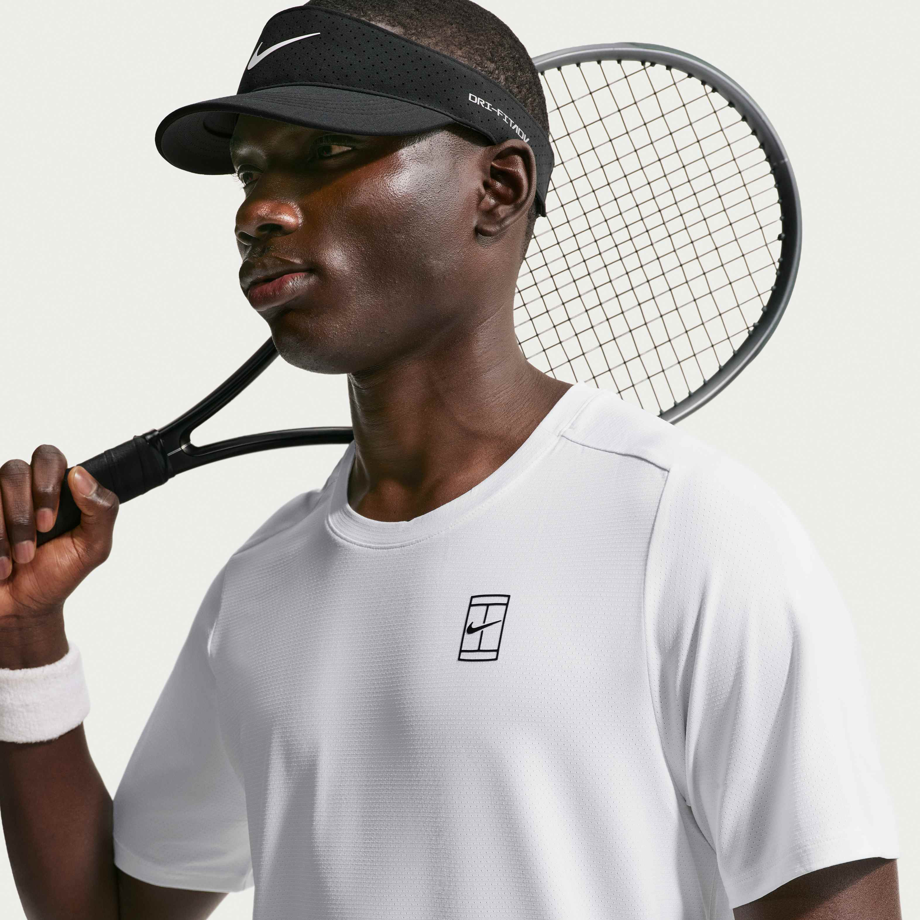 NikeCourt Advantage image number 2