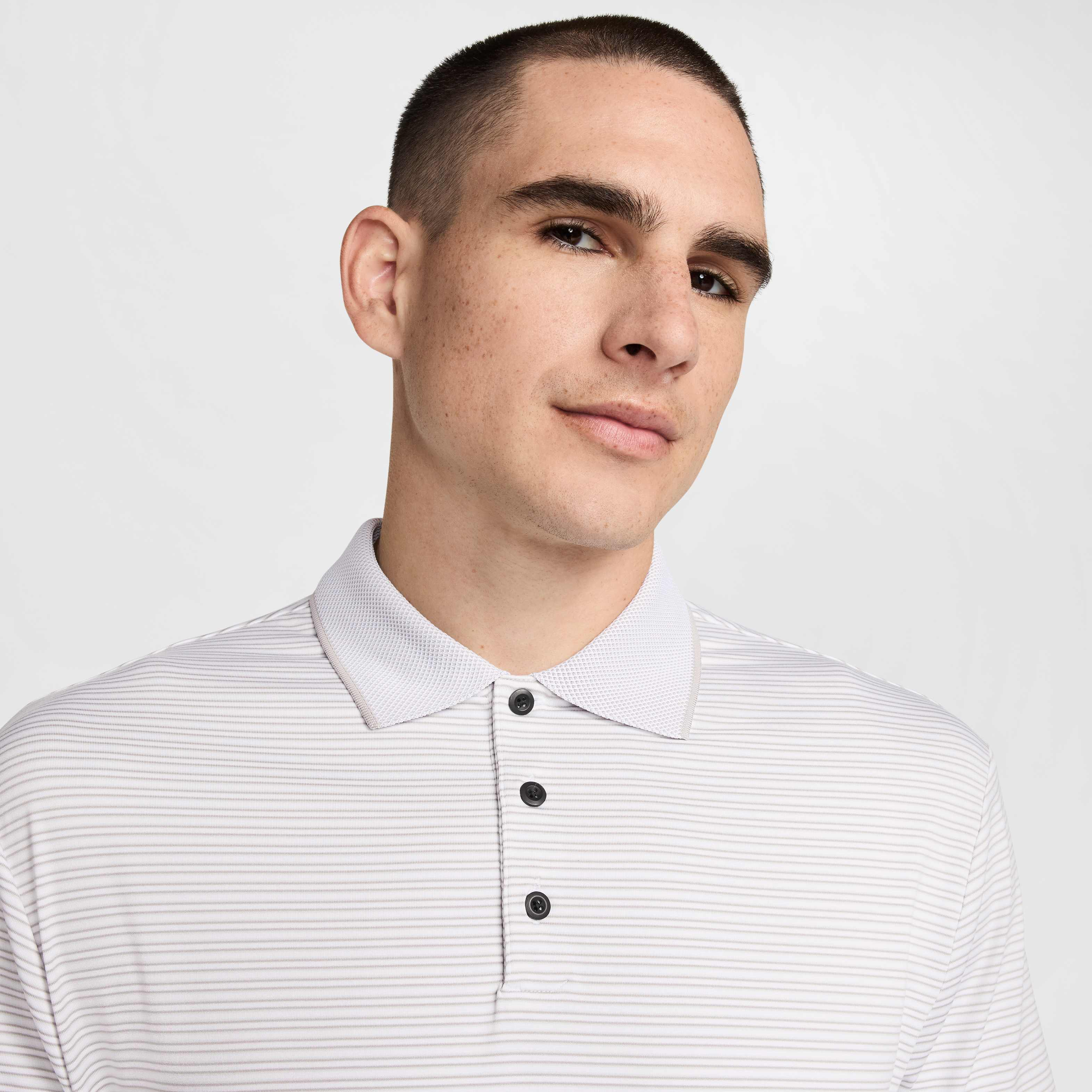 نايكي تور image number 2