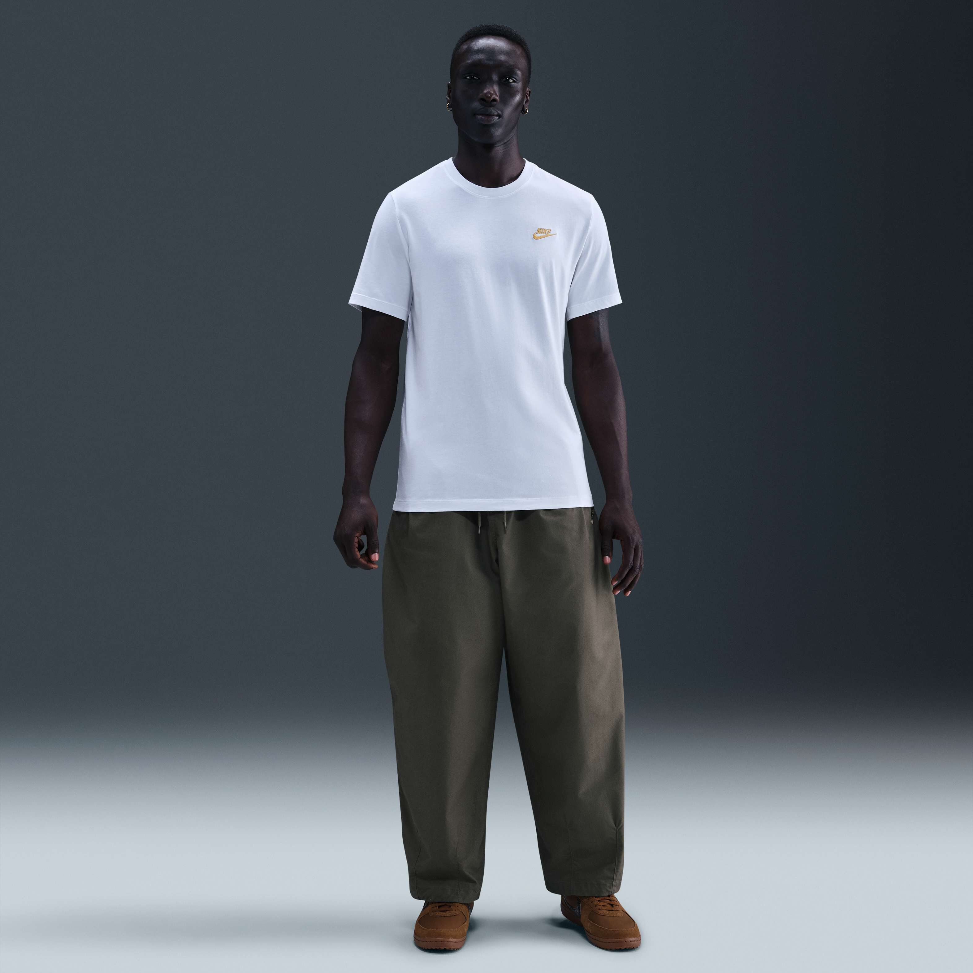 نايكي سبورتسوير كلوب image number 3