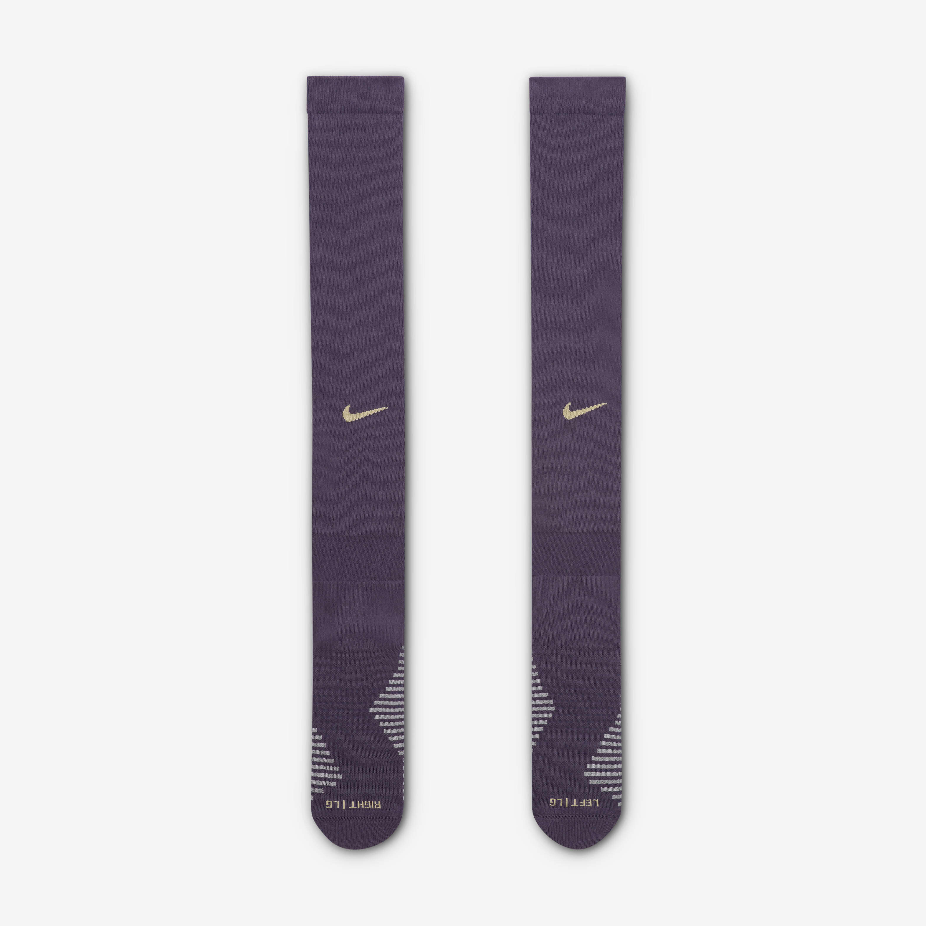 إنجلترا سترايك الاحتياطي image number 1