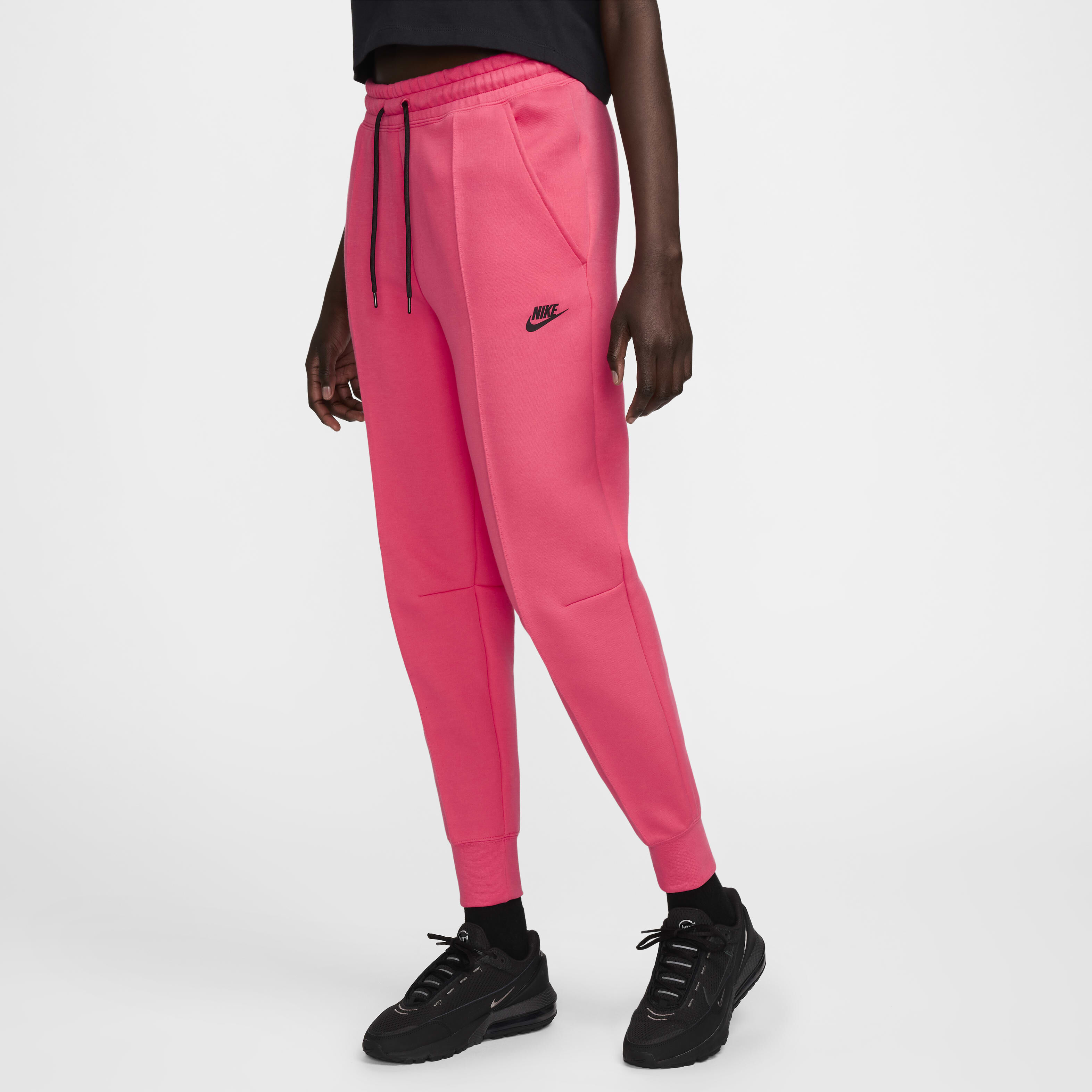 Nike pink tech fleece 2025