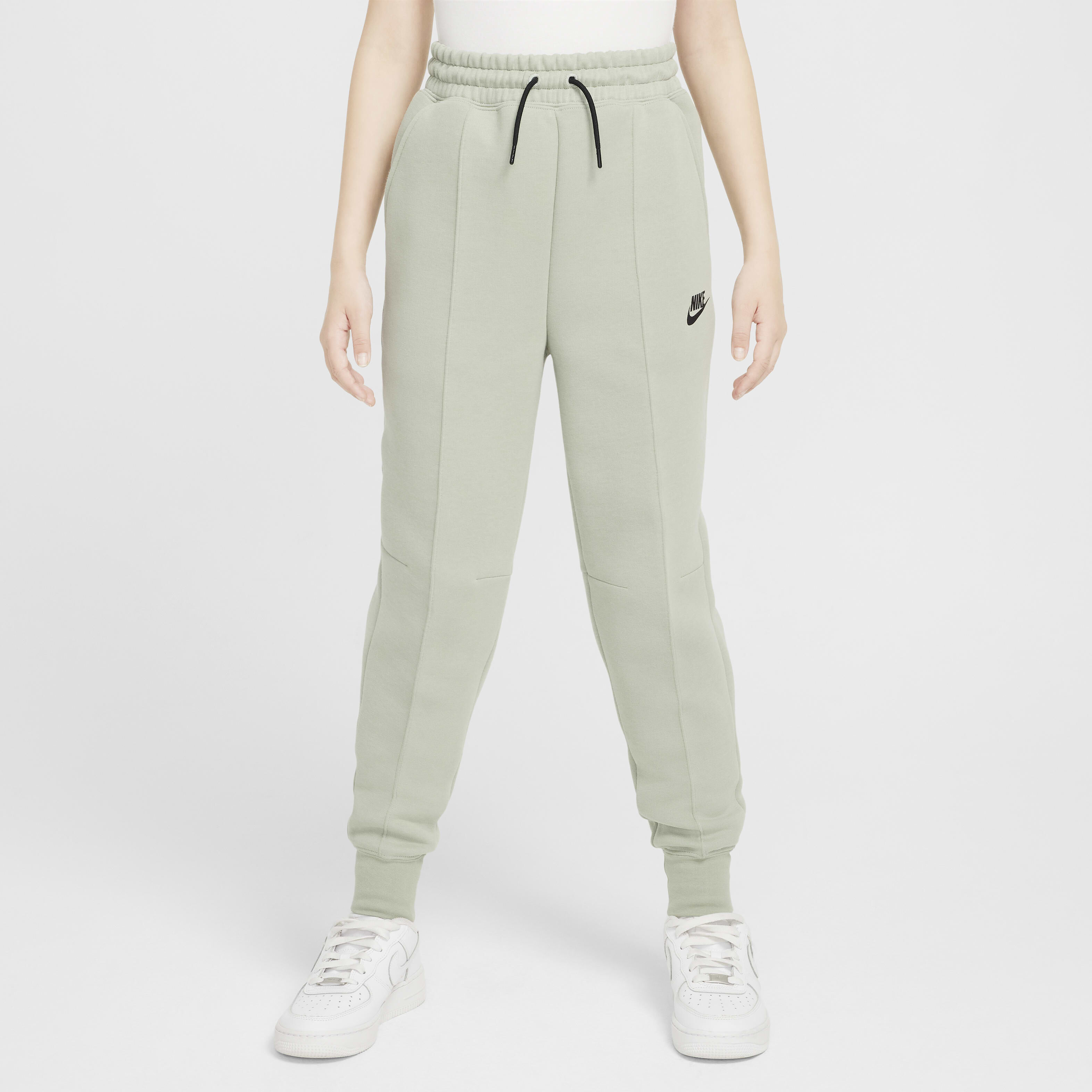 Grey nike girl sweatpants top