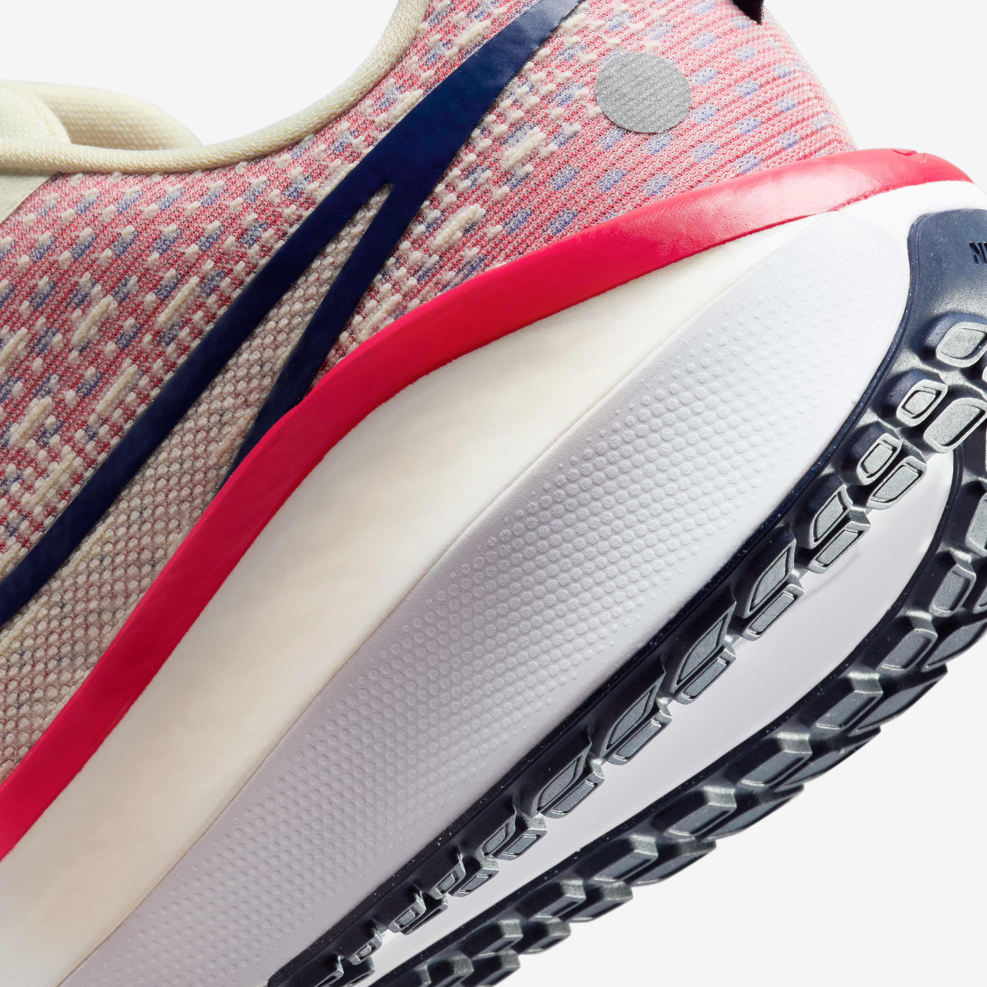 نايكي فوميرو 17 image number 8