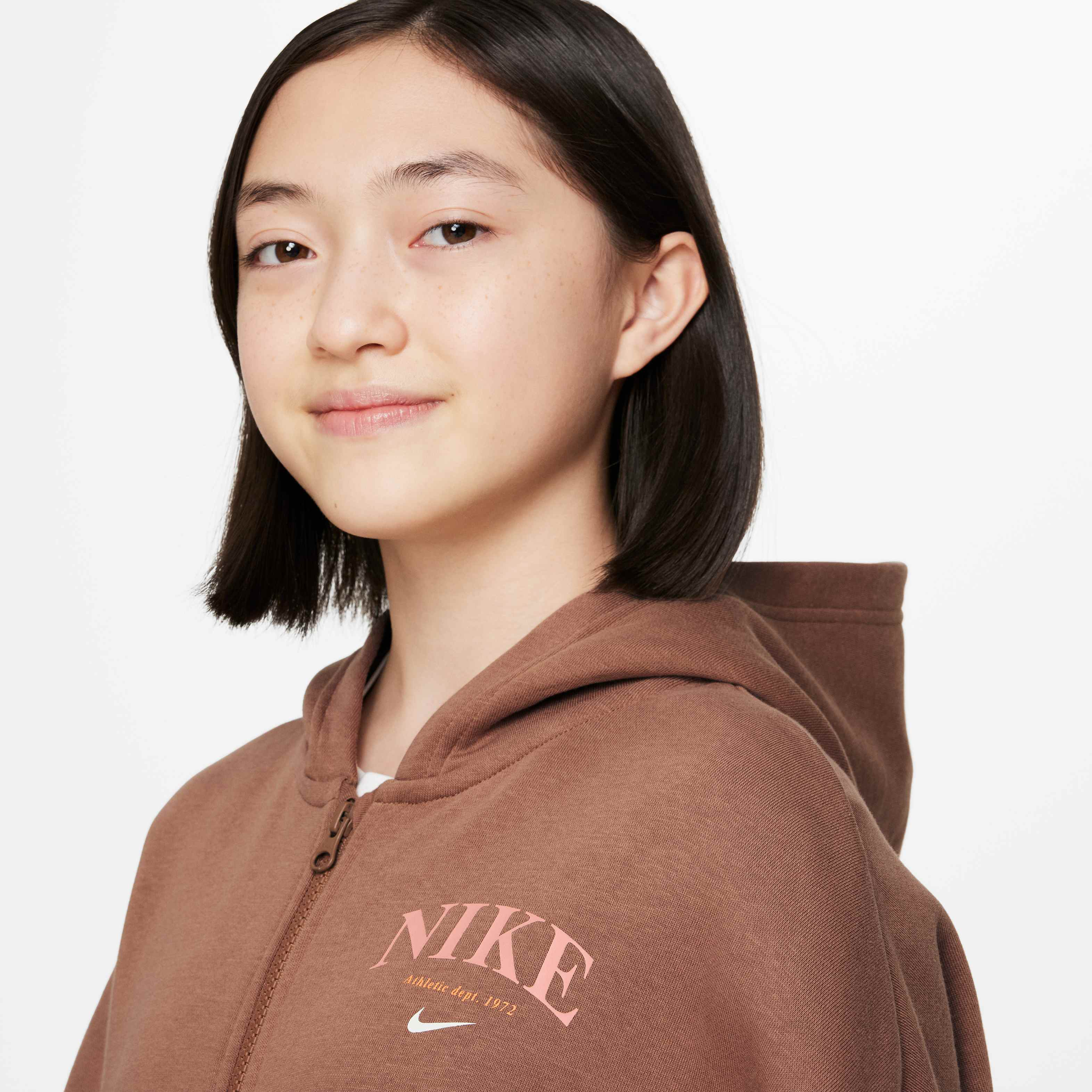 نايكي سبورتسوير image number 2