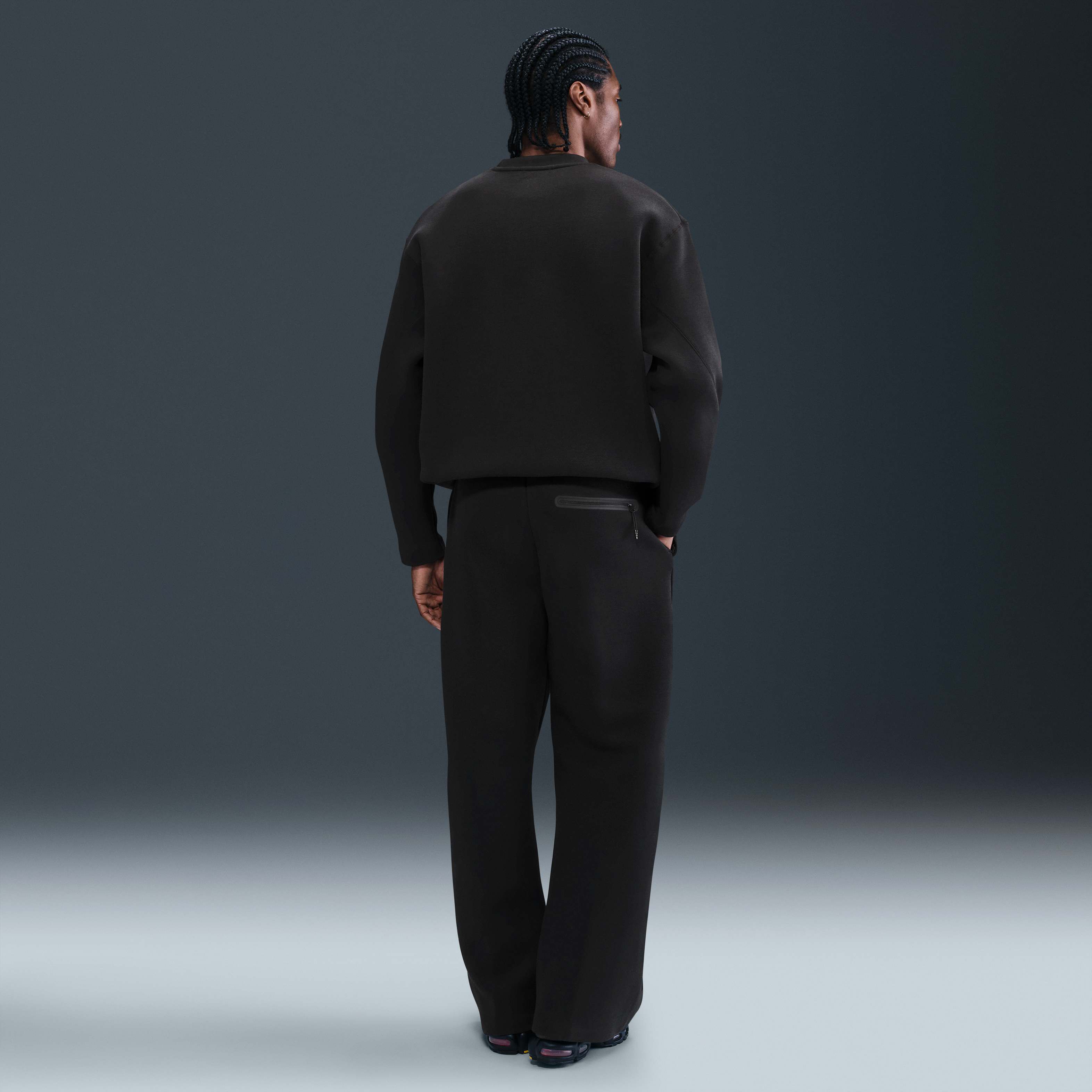 نايكي تك image number 3