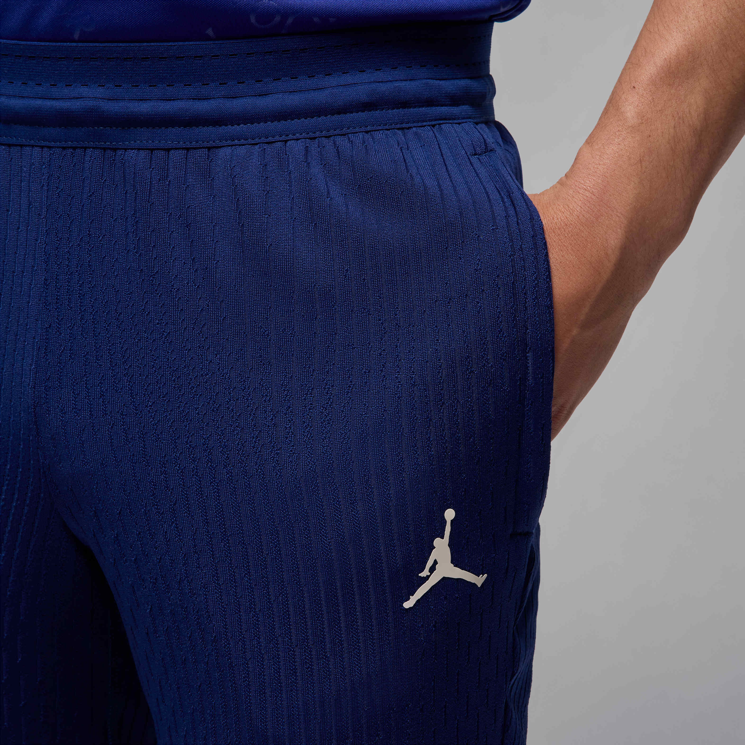 Paris Saint-Germain Strike Elite Fourth image number 3