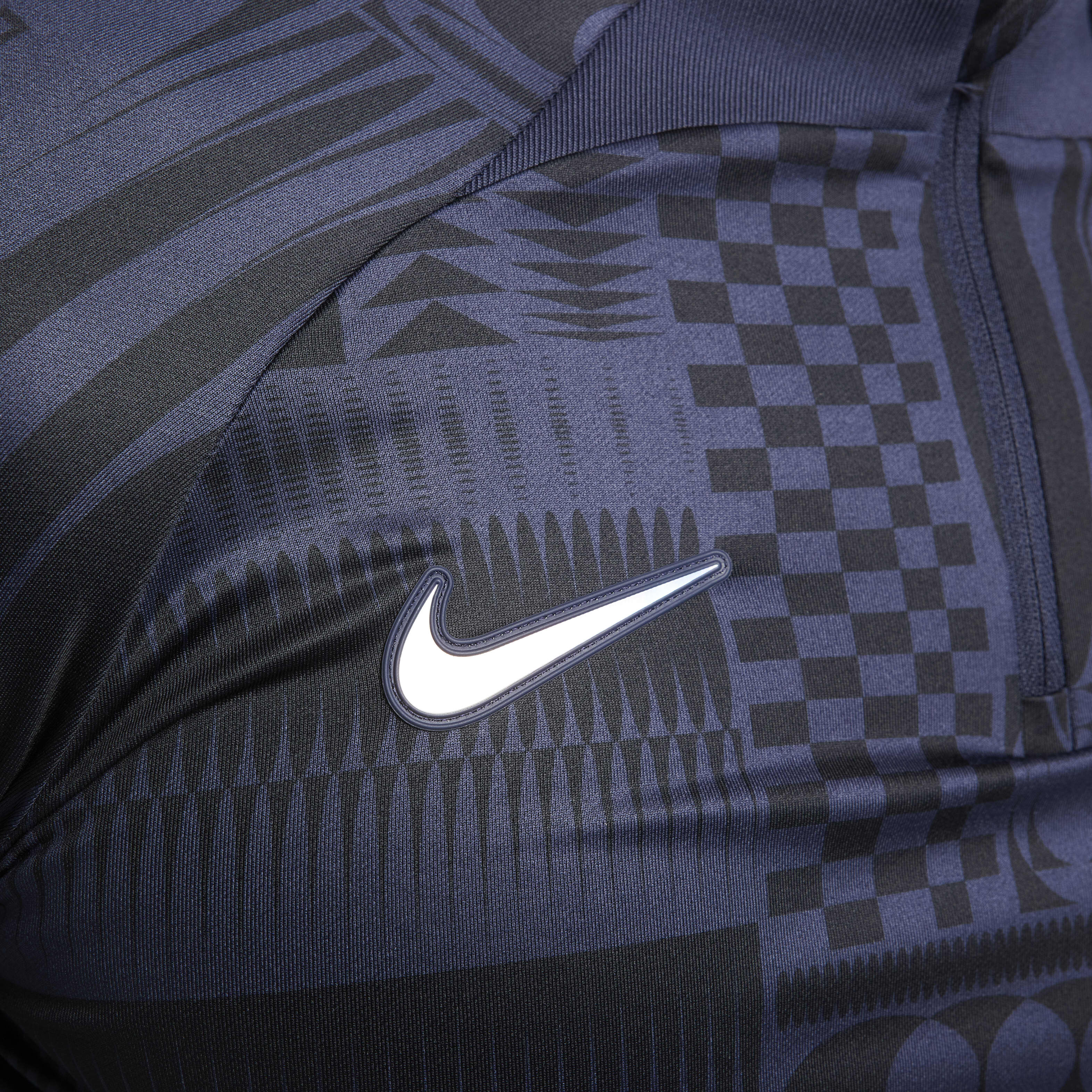 Tottenham Hotspur Strike image number 3