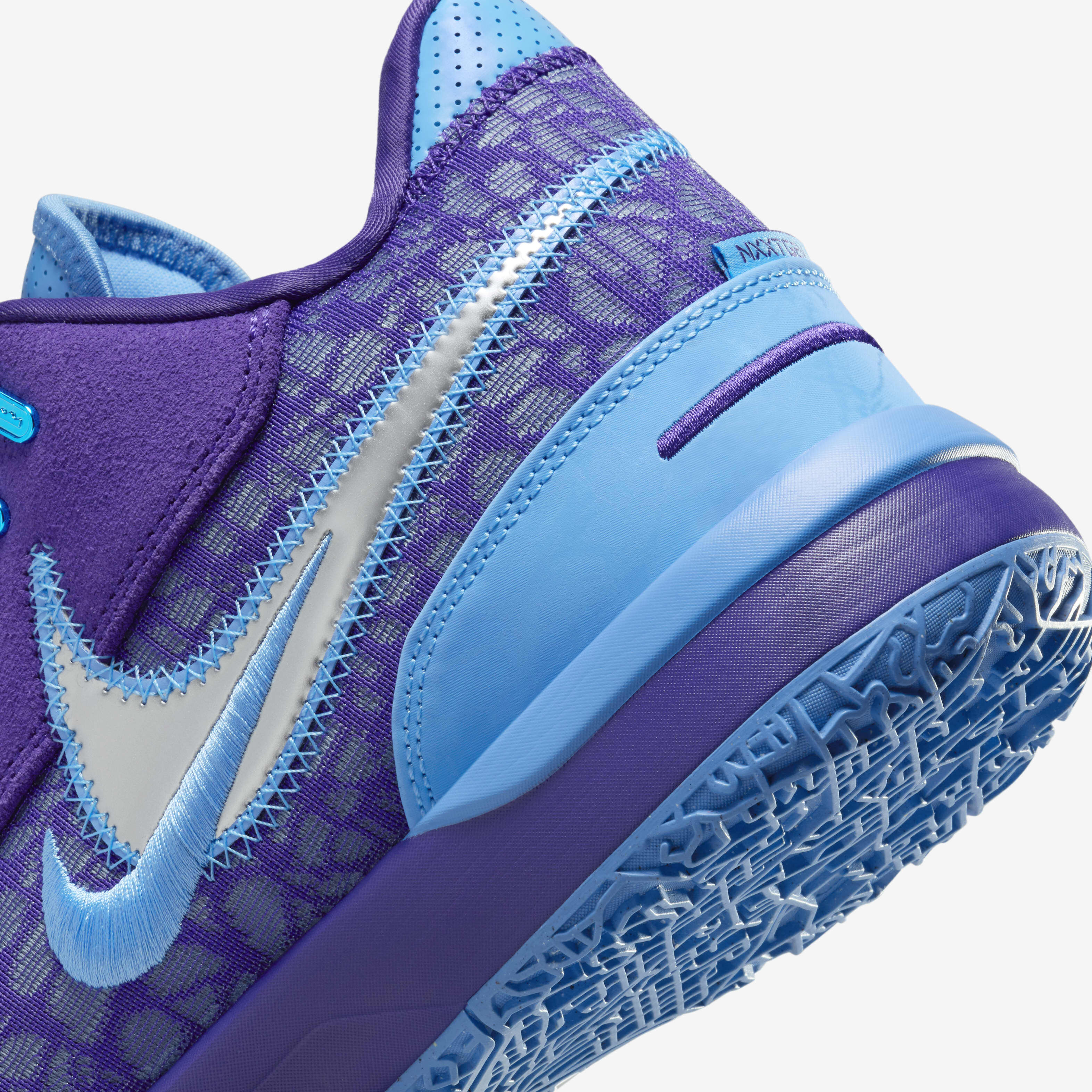 ليبرون NXXT جين AMPD image number 7