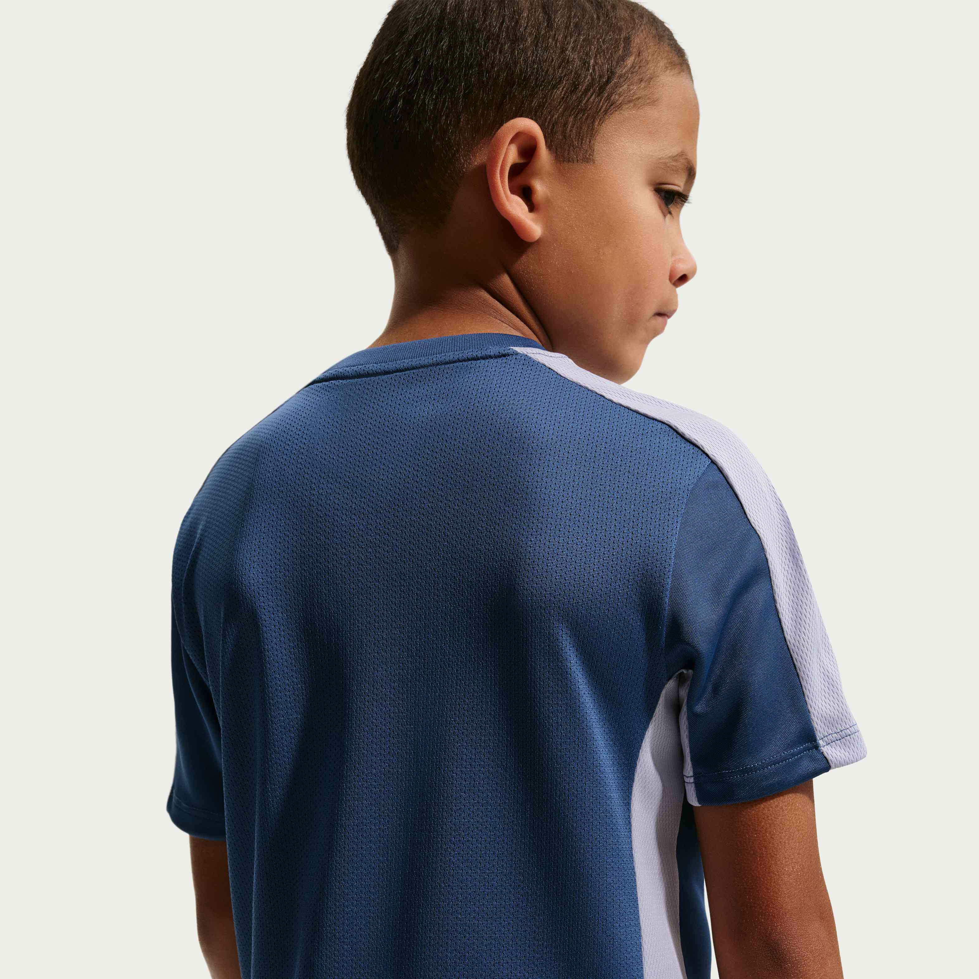 Nike Trophy23 image number 1