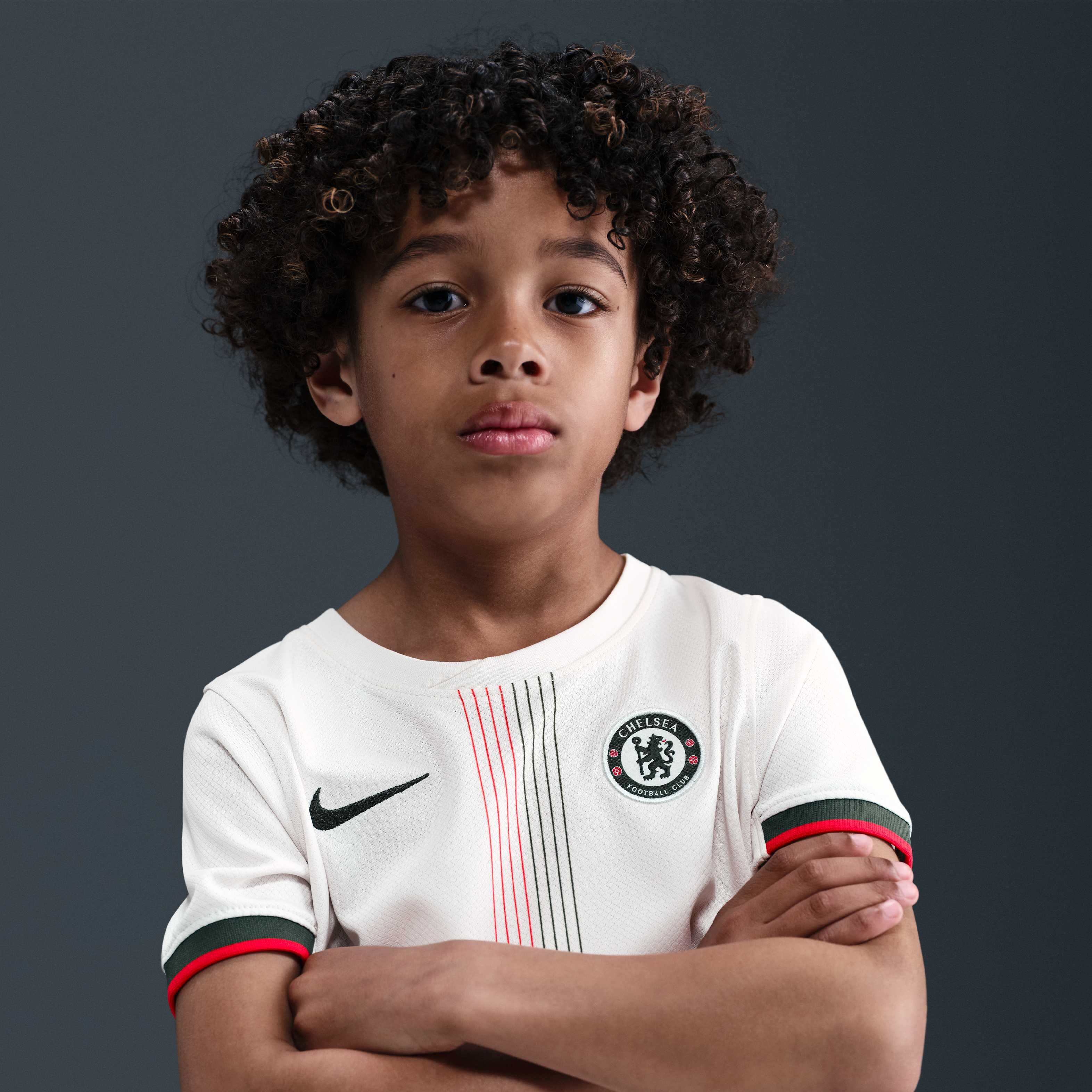 Chelsea F.C. 2025/26 Stadium Away image number 1