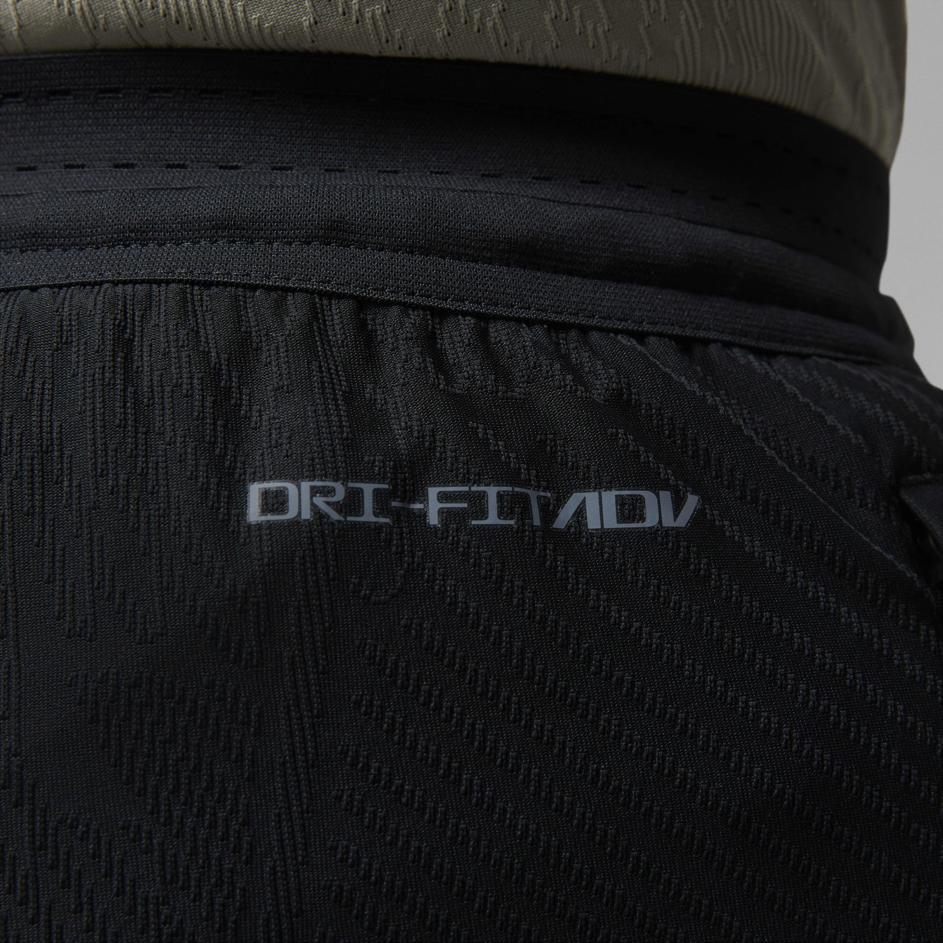 Paris Saint-Germain Strike Elite Third image number 6