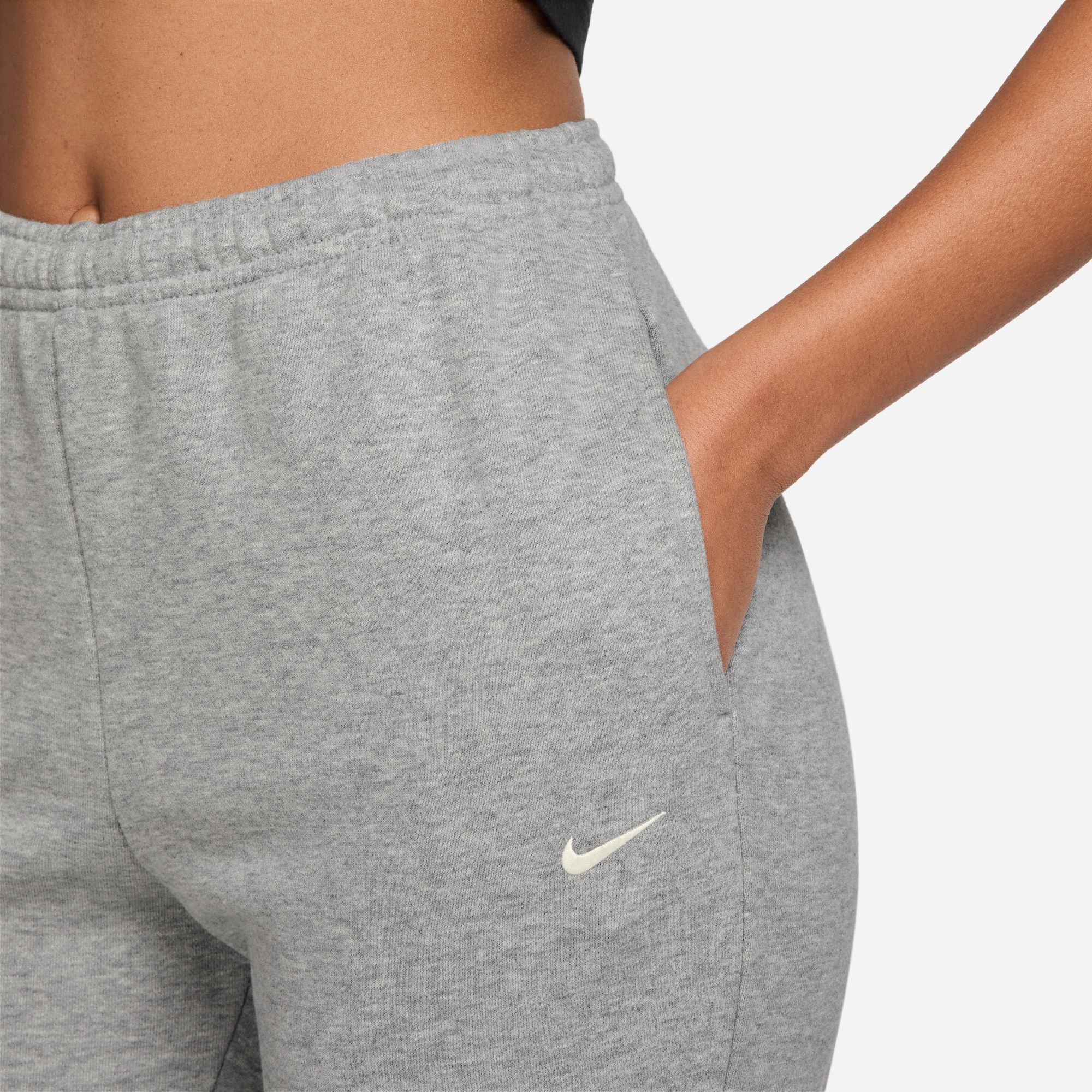 Nike Studio Fleece Lightweight image number 2