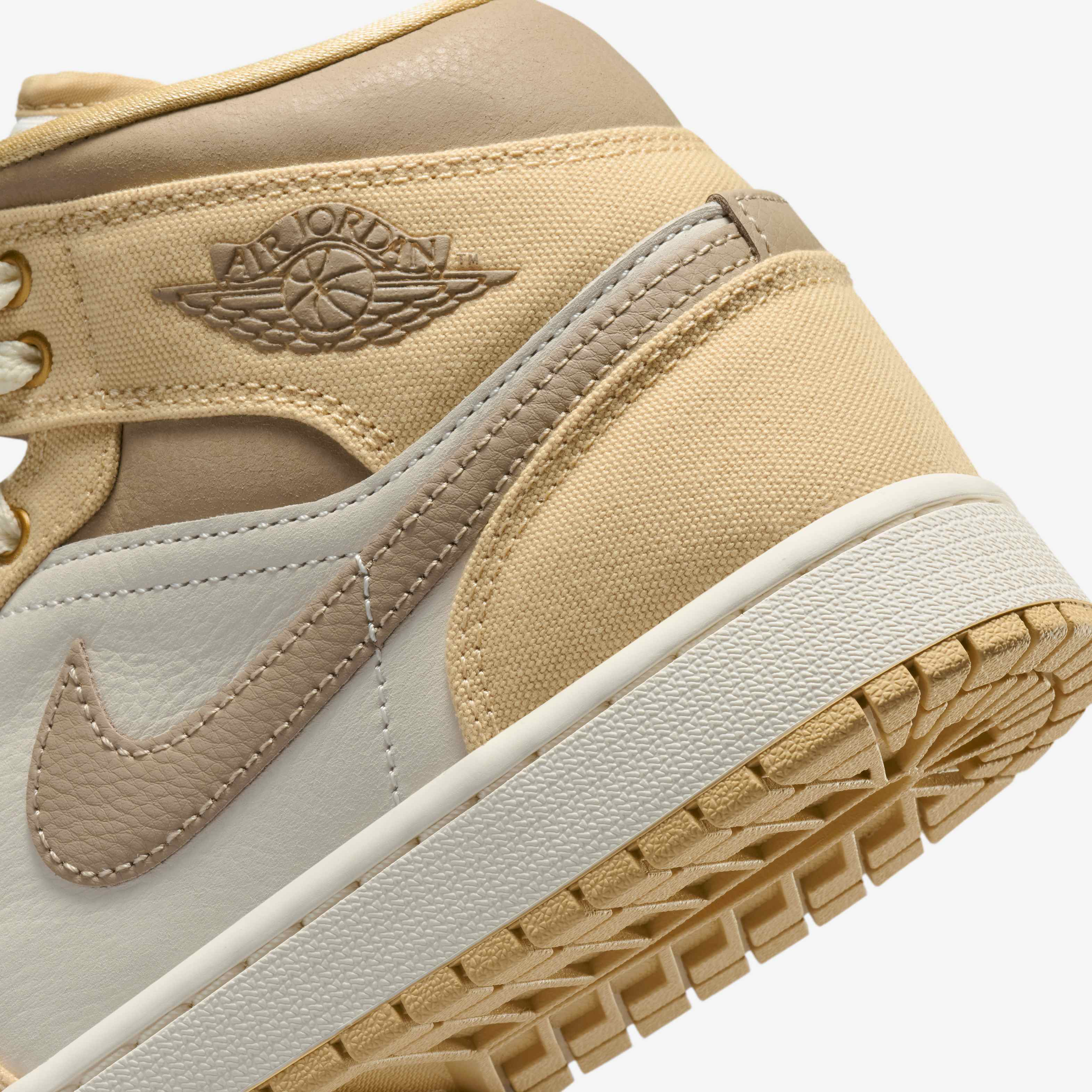 Air Jordan 1 Mid SE image number 7