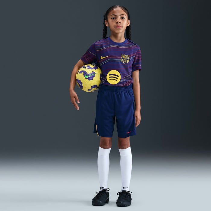 Nike Dri-FIT Strike image number 0 Nike Dri-FIT Strike image number 0