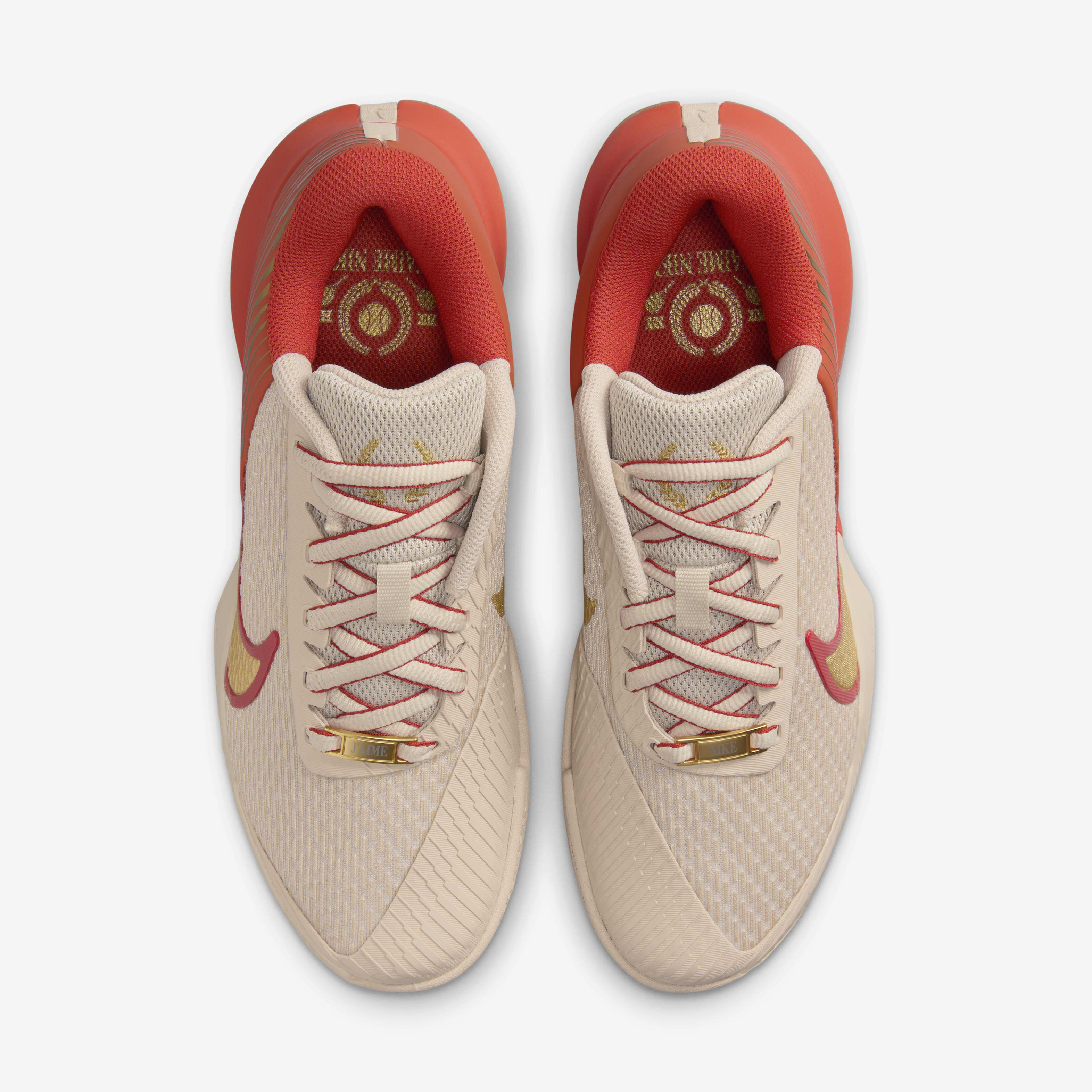 Nike women's clay court tennis shoes top