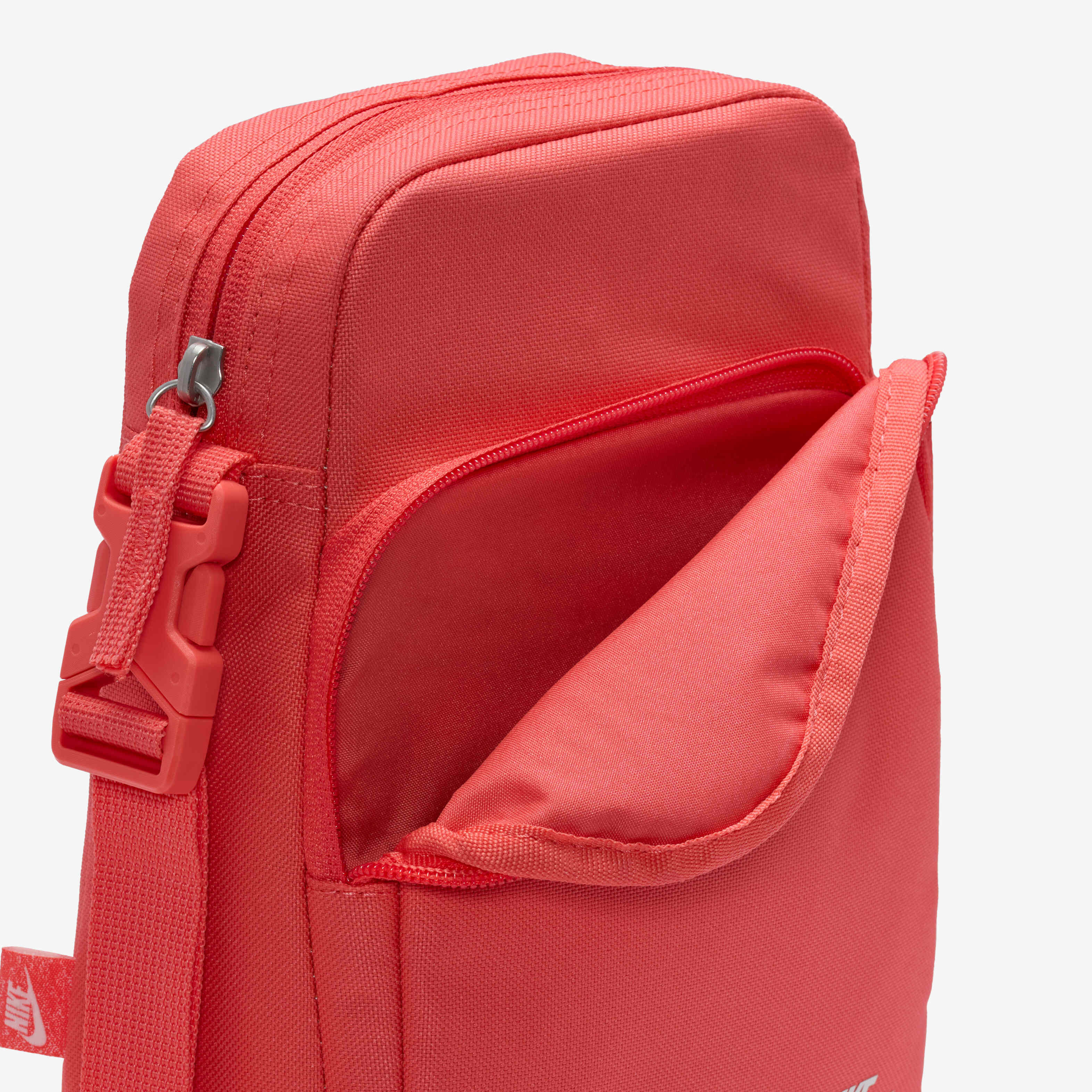 Nike Heritage image number 4