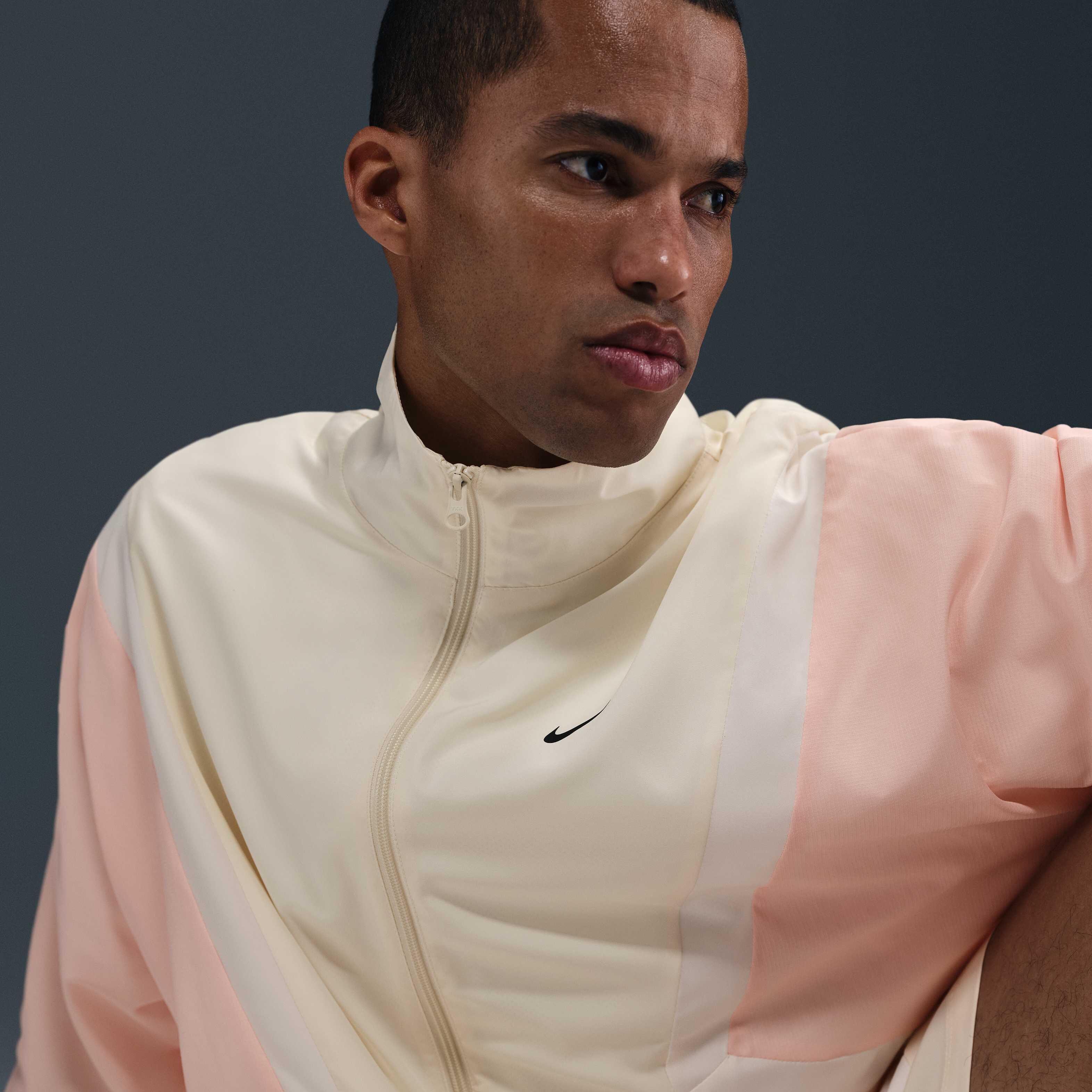 Nike Icon image number 2