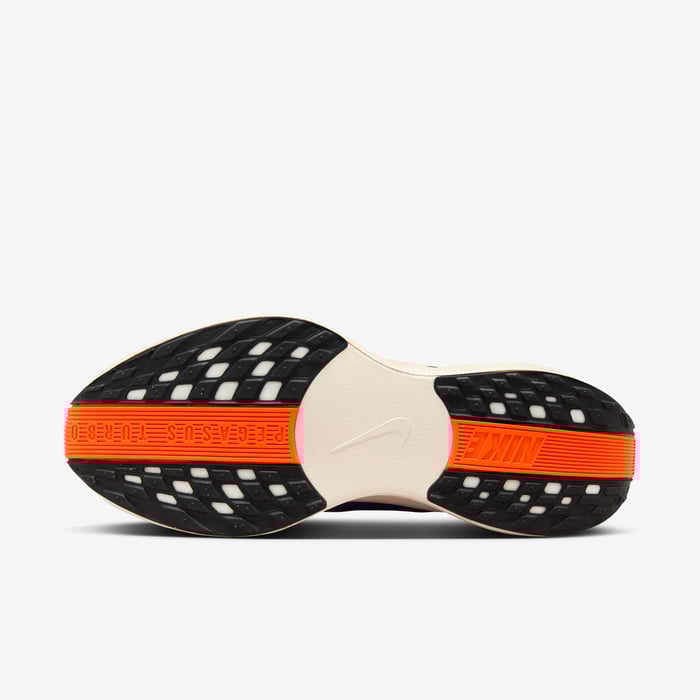 Nike Pegasus Plus image number 1 Nike Pegasus Plus image number 1