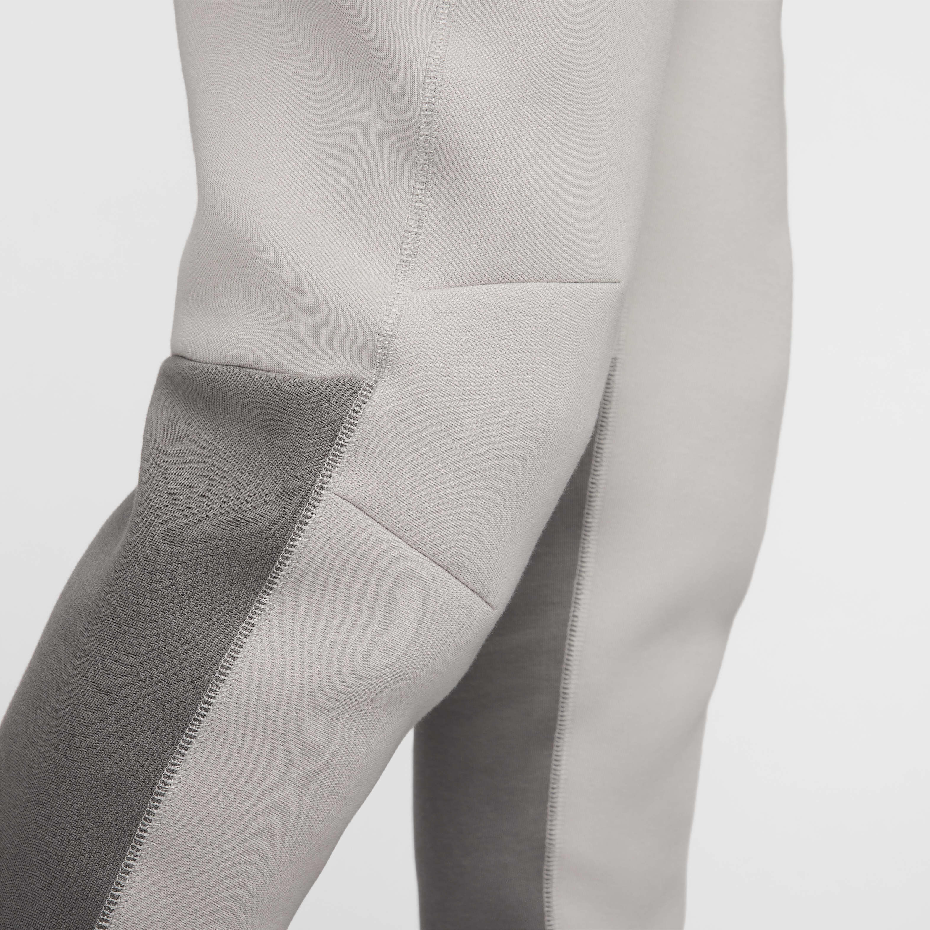 Nike Sportswear Tech Fleece image number 5