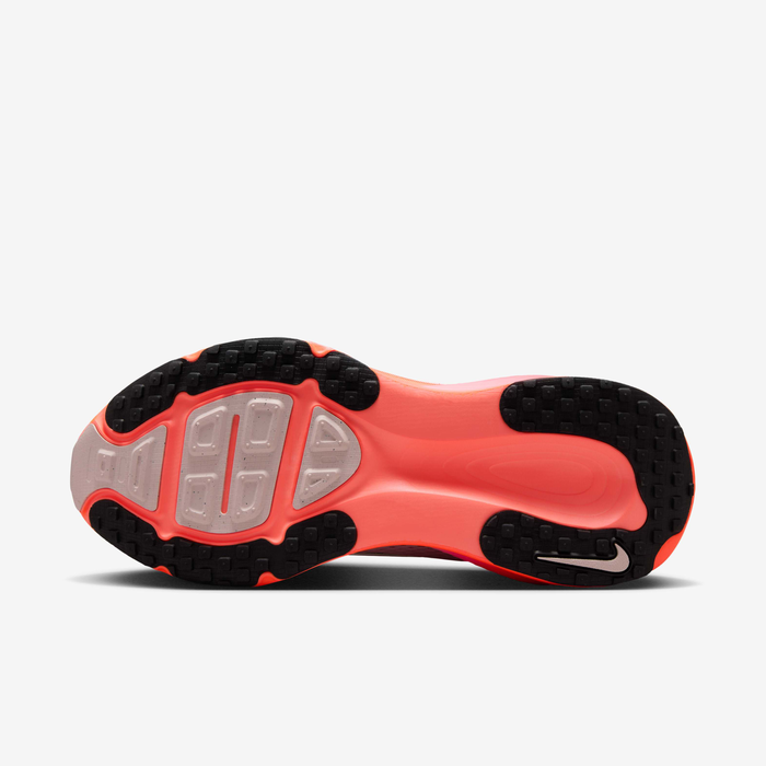 Nike Vomero 18 image number 1 Nike Vomero 18 image number 1