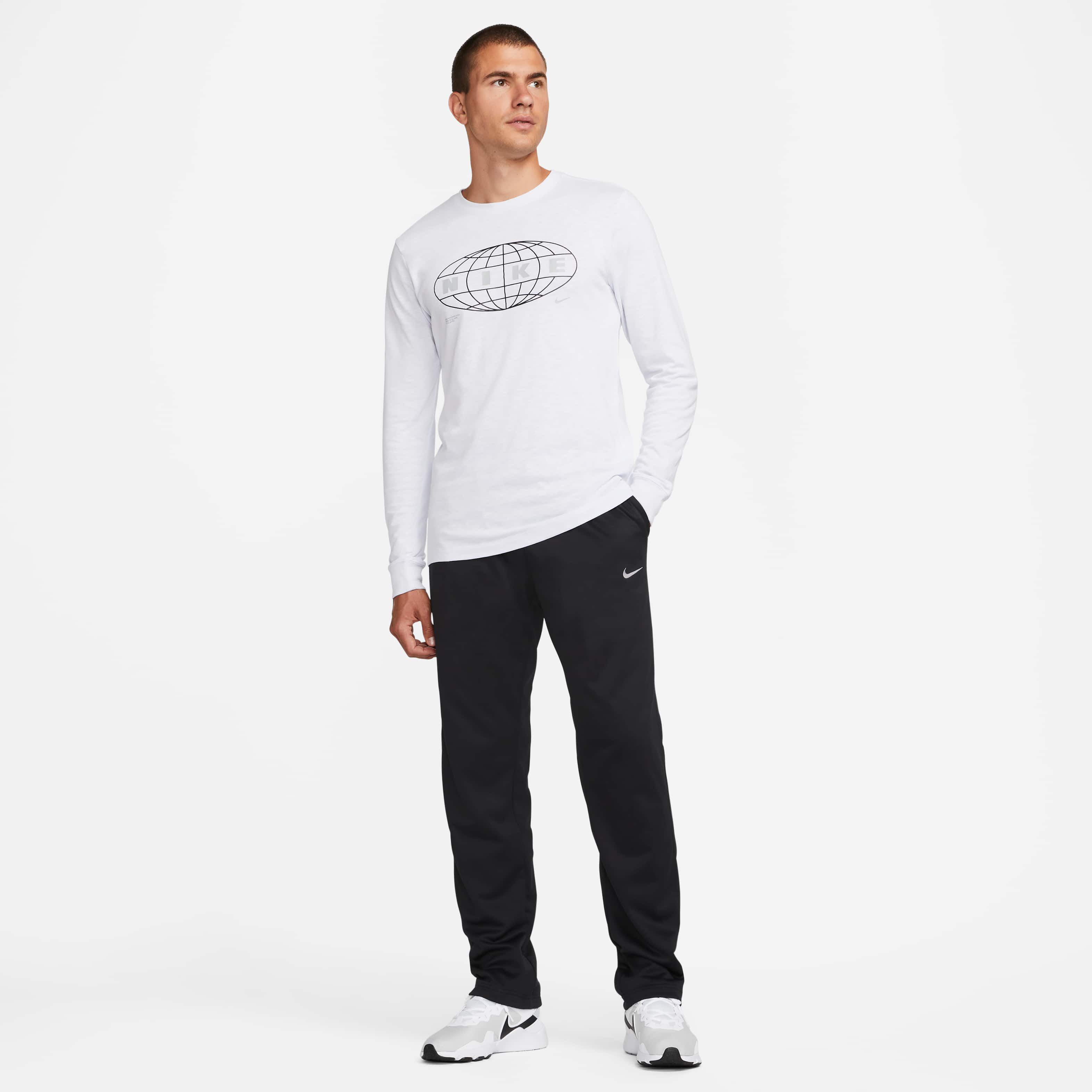 Nike Therma image number 5