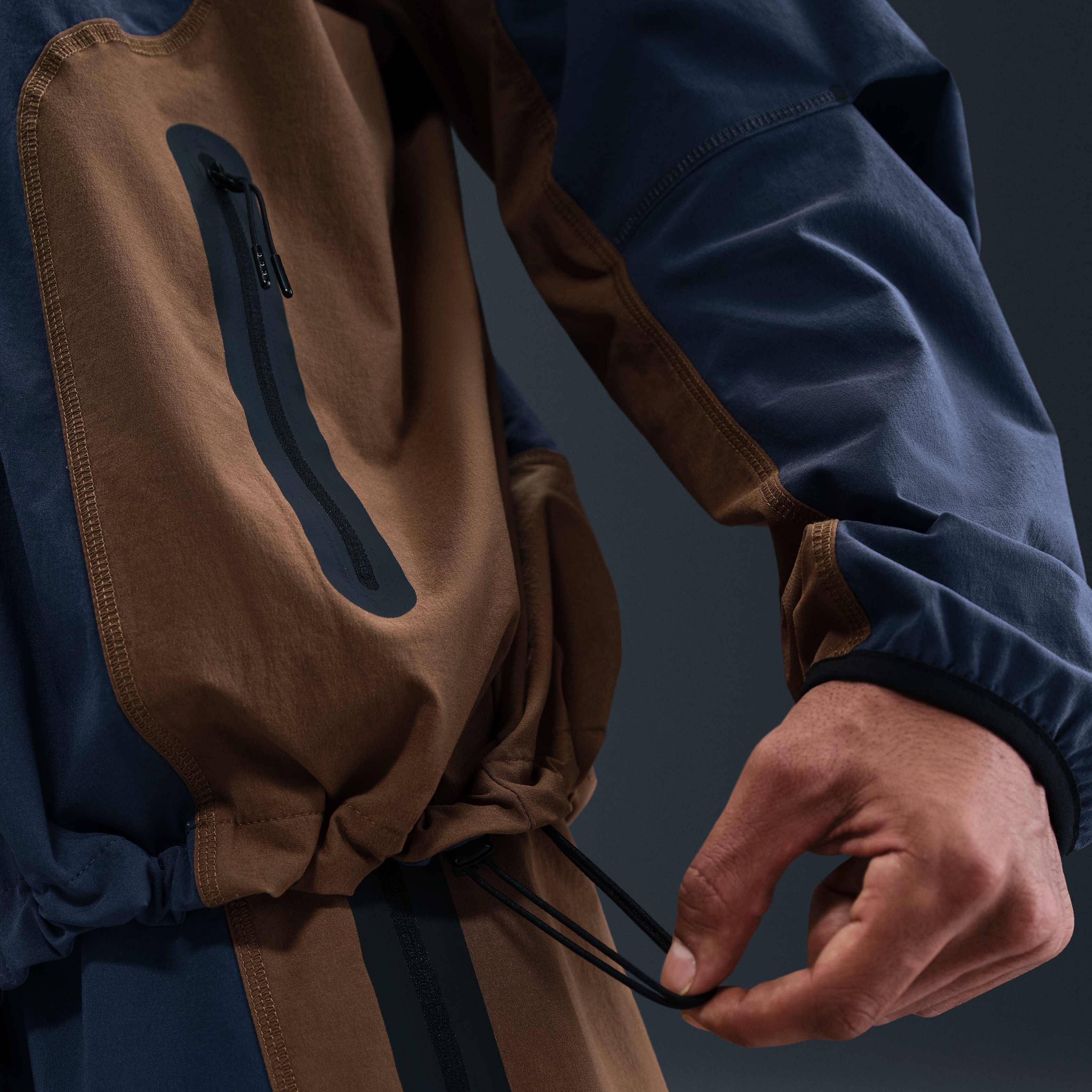 نايكي تك image number 5