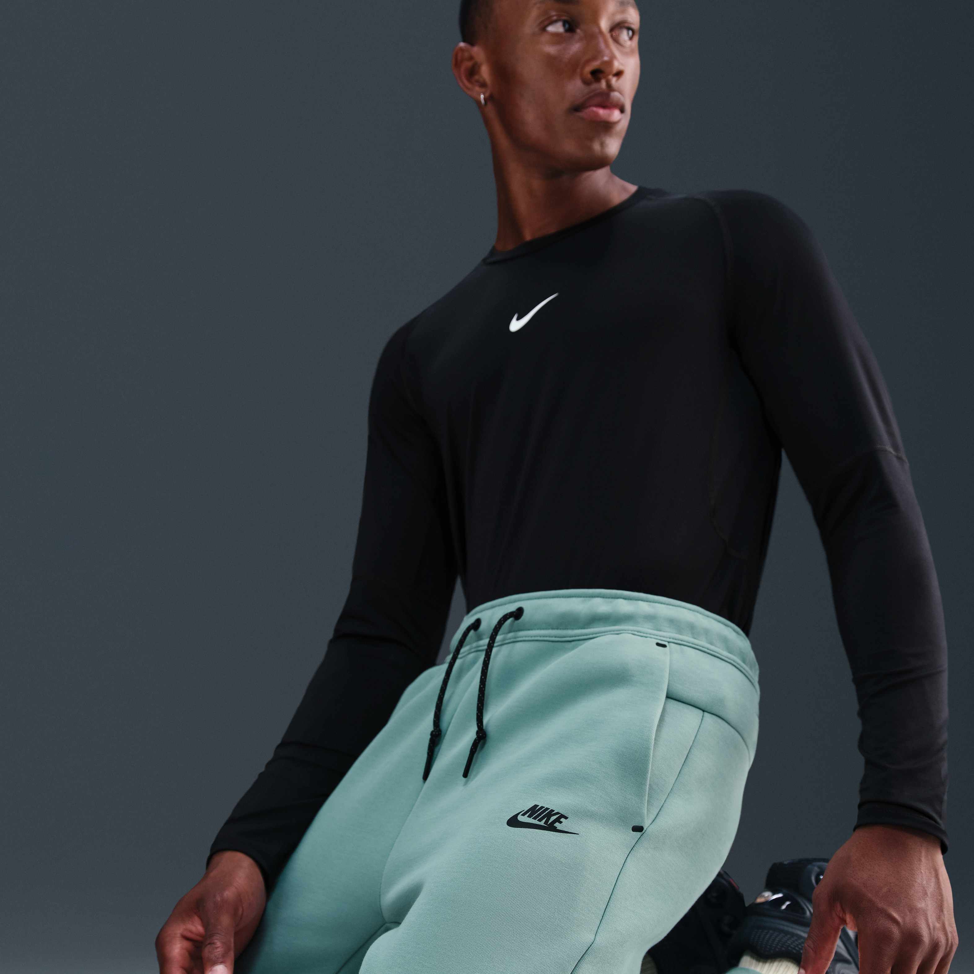 Nike Tech image number 4