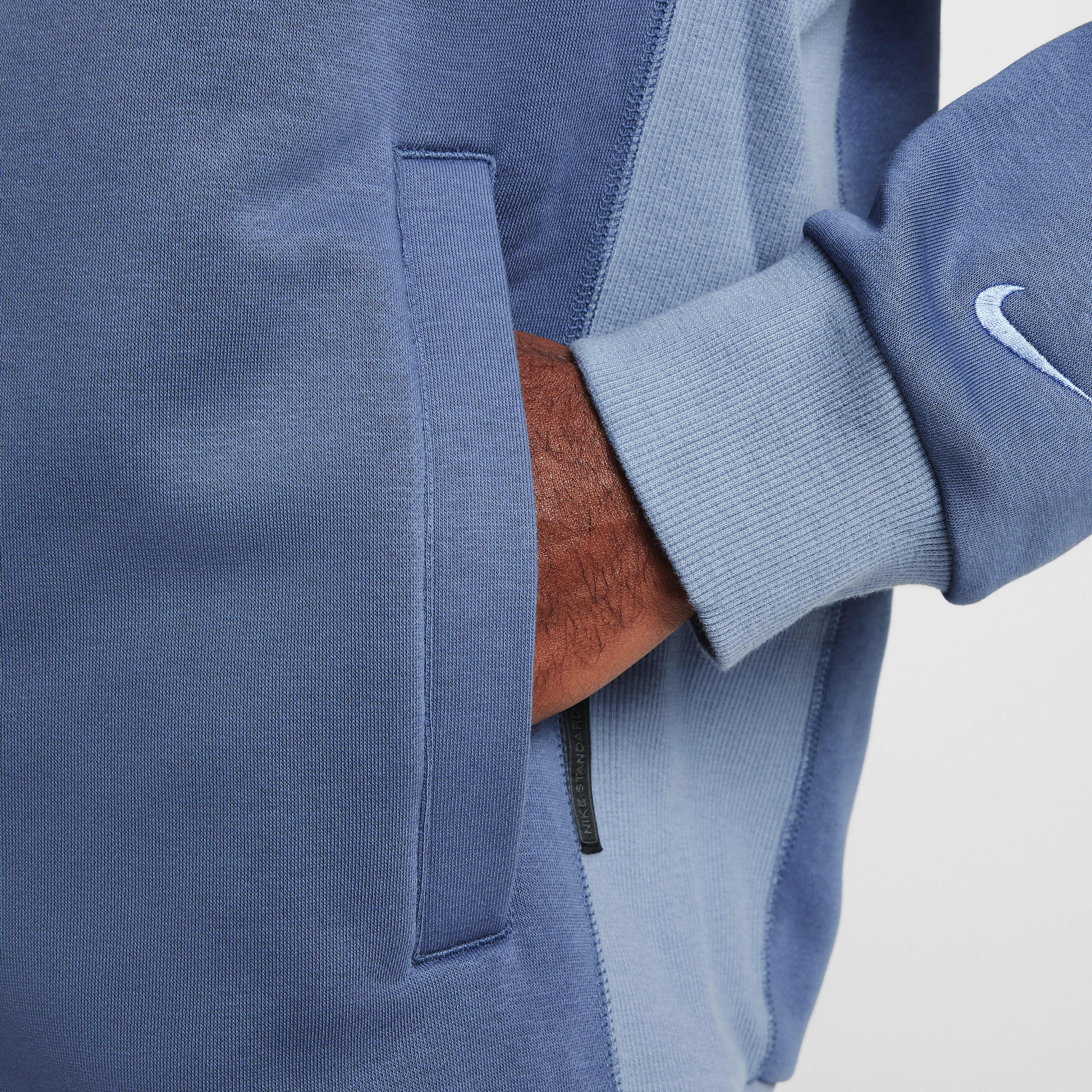 LeBron Standard Issue image number 4