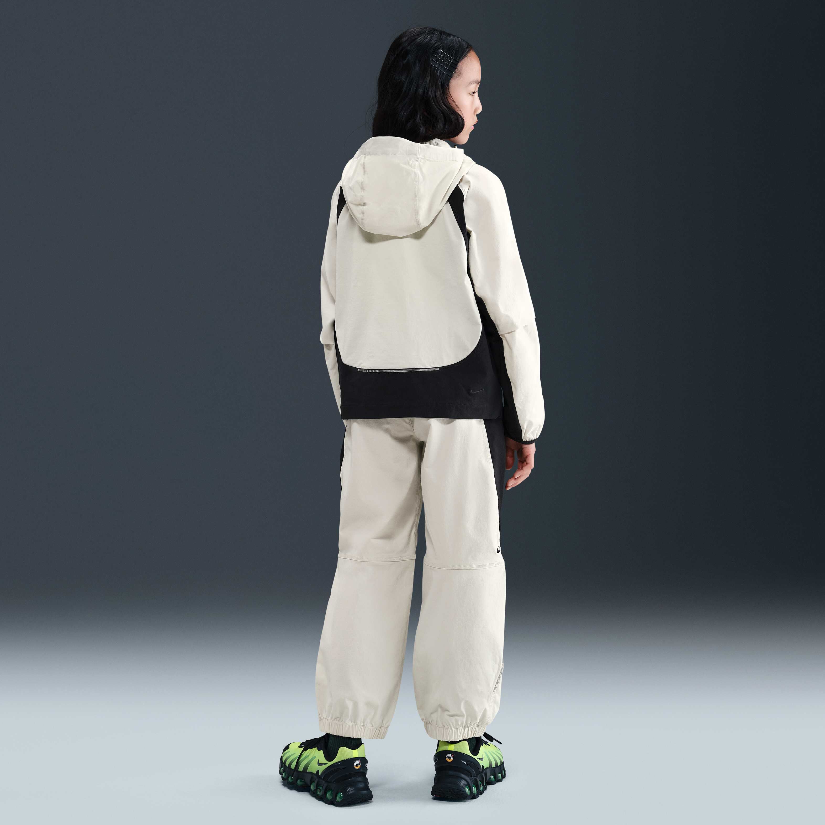 نايكي تك image number 6