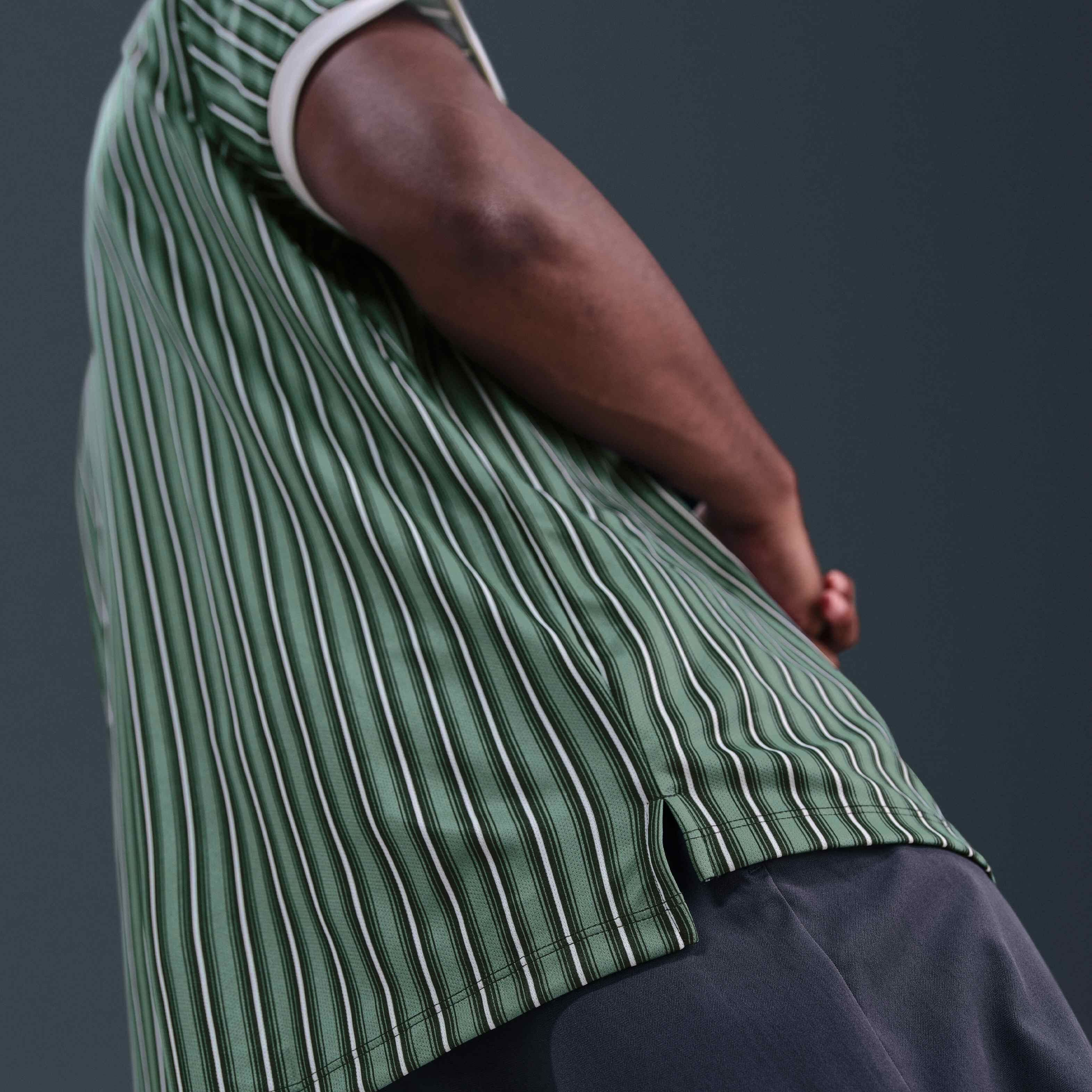 نايكي فيكتوري+ image number 6