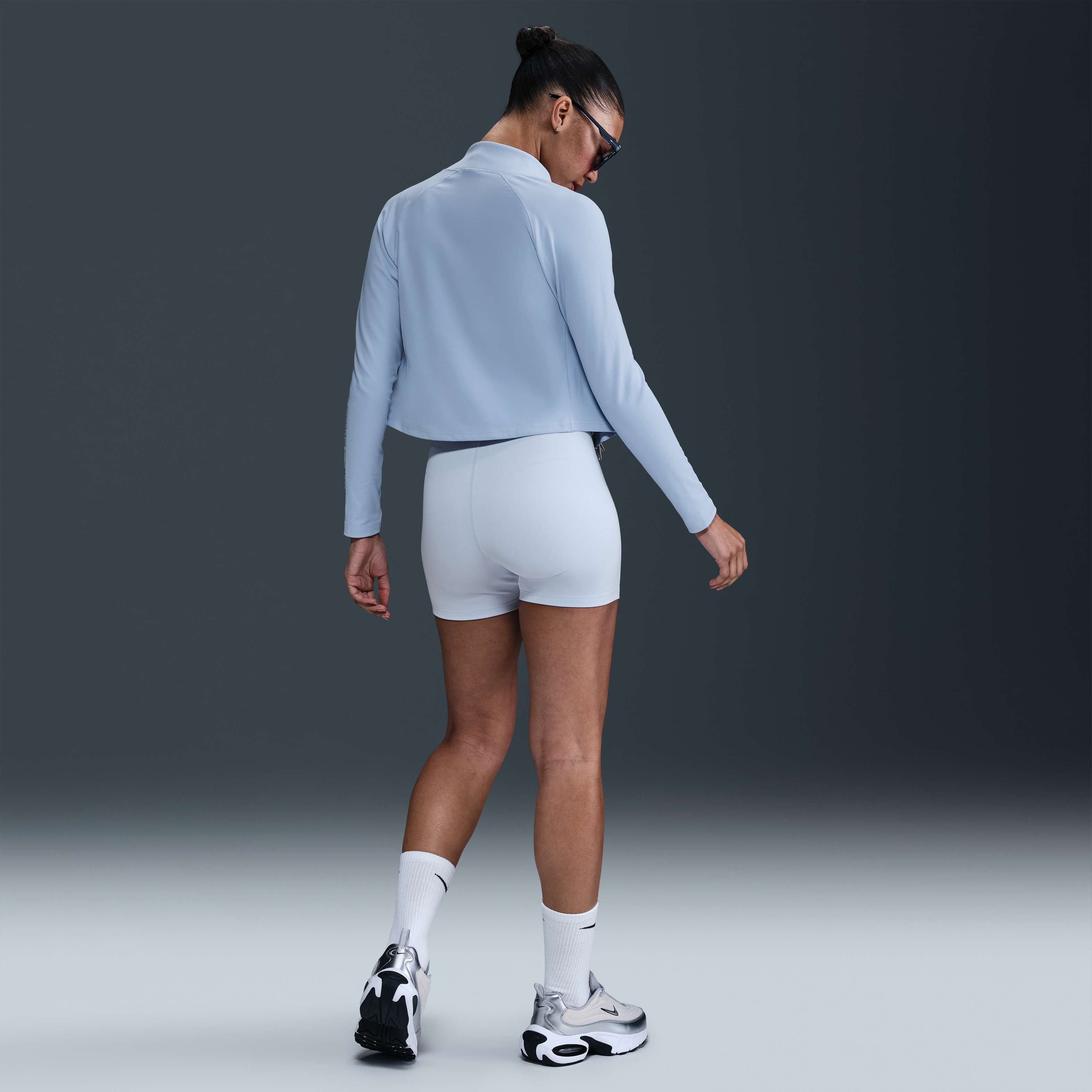 نايكي سبورتسوير كلاسيك image number 3