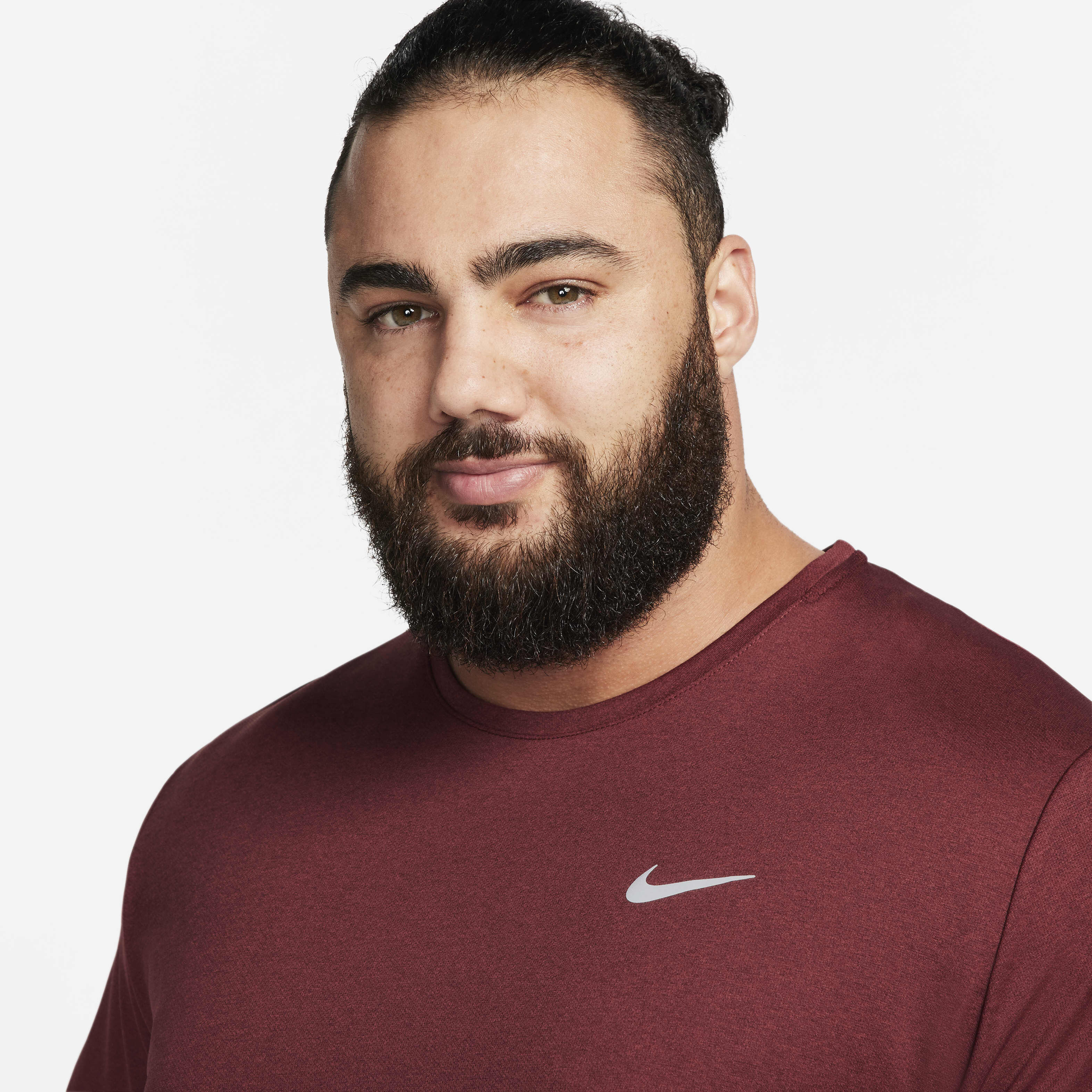 نايكي ميلر image number 8