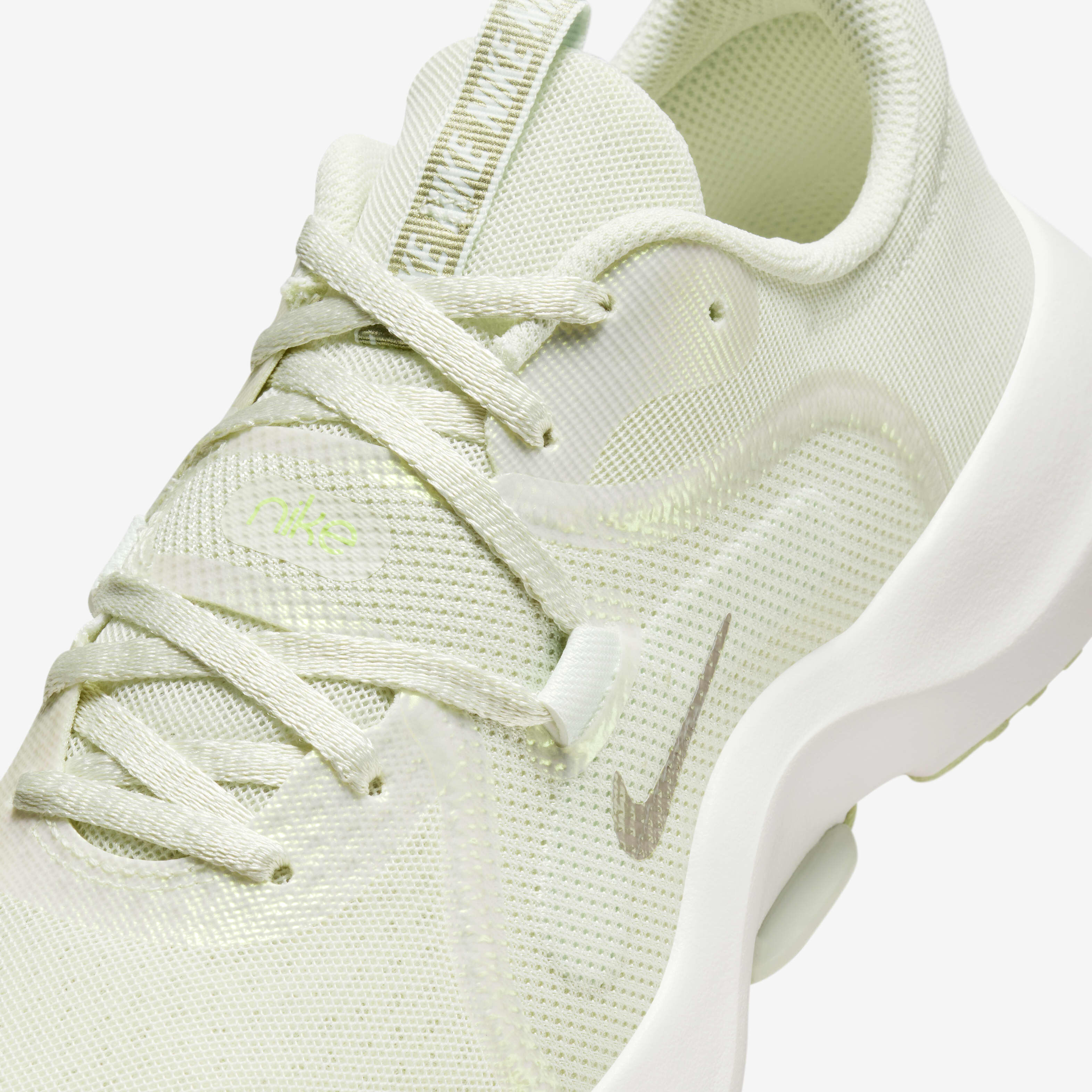 Nike women's free tr 8 premium training shoes online