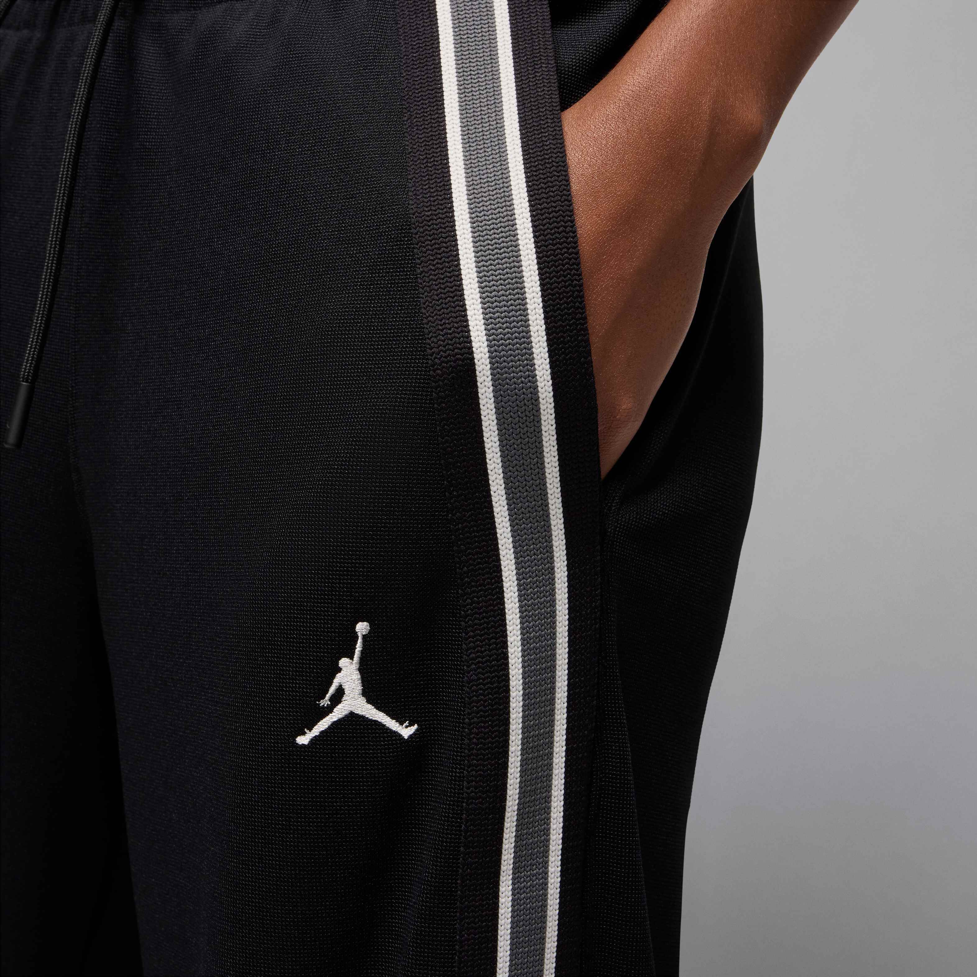 Jordan Brooklyn image number 2