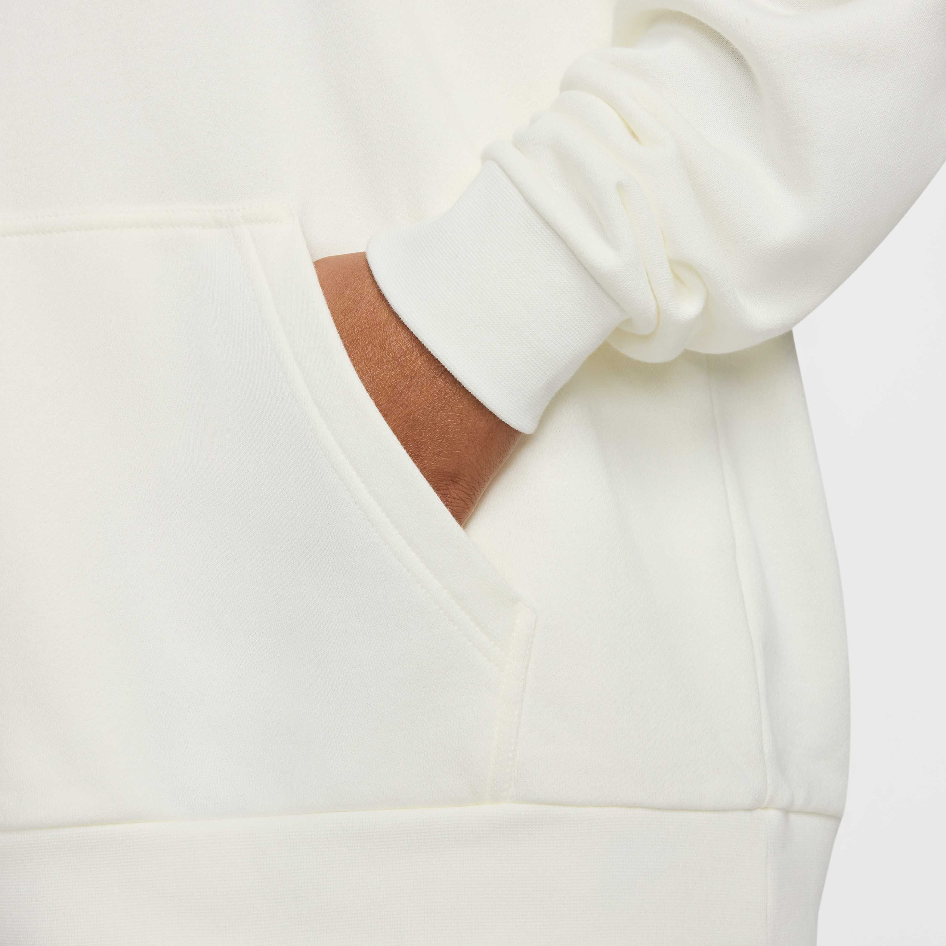 Nike Club Fleece image number 4