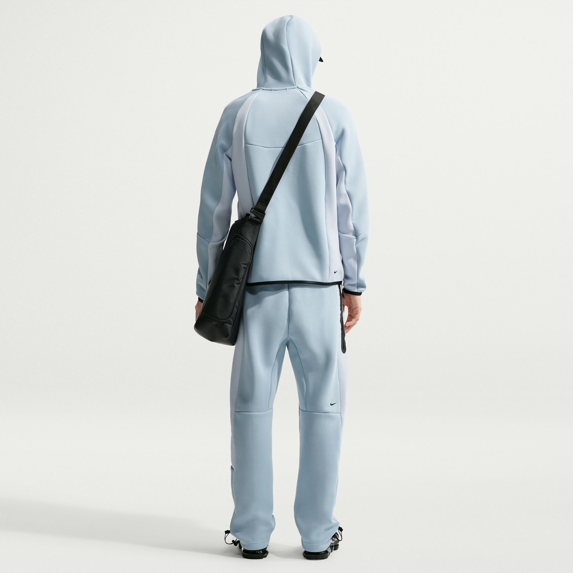 Nike Tech image number 1