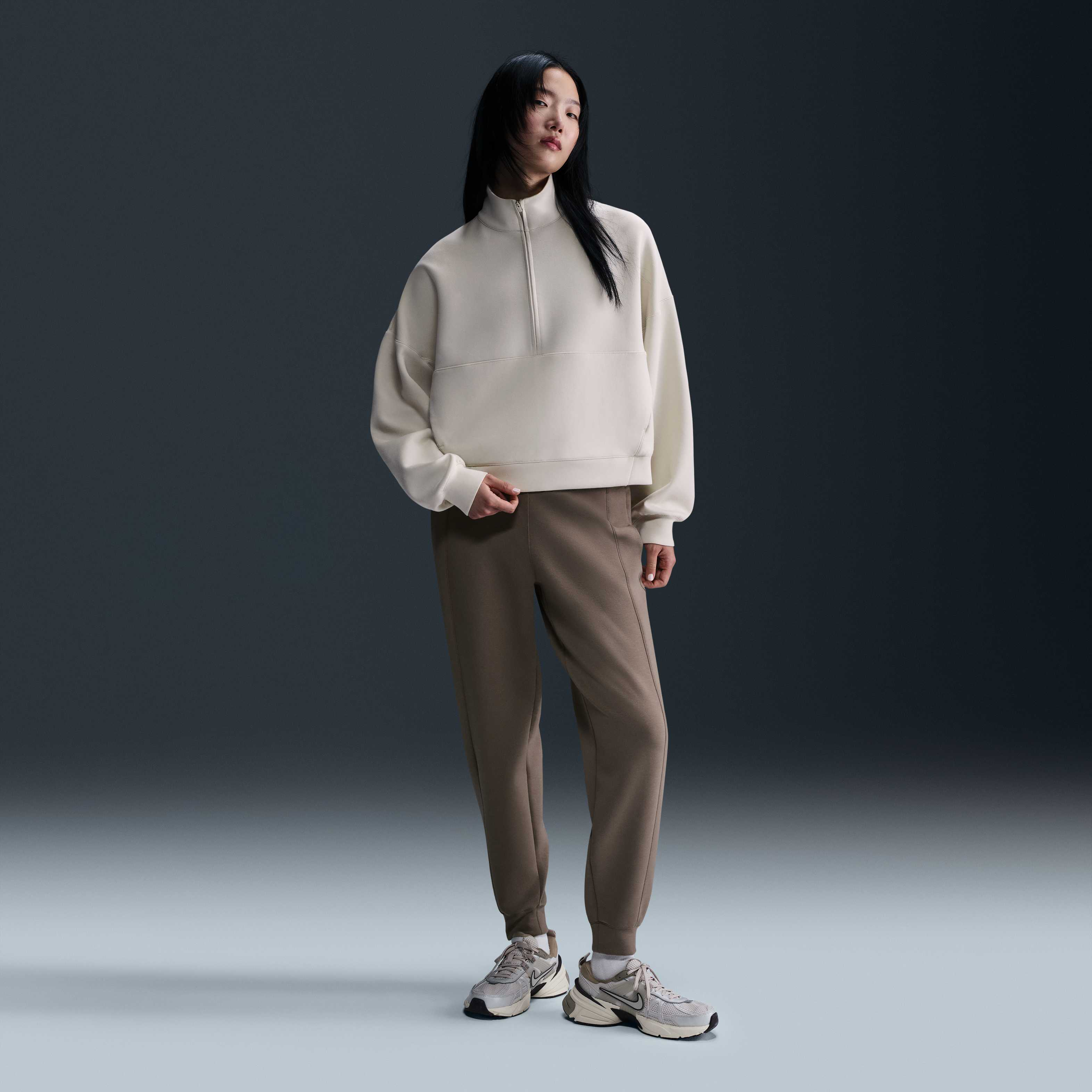 نايكي 24.7 امبوسبلي سوفت image number 3