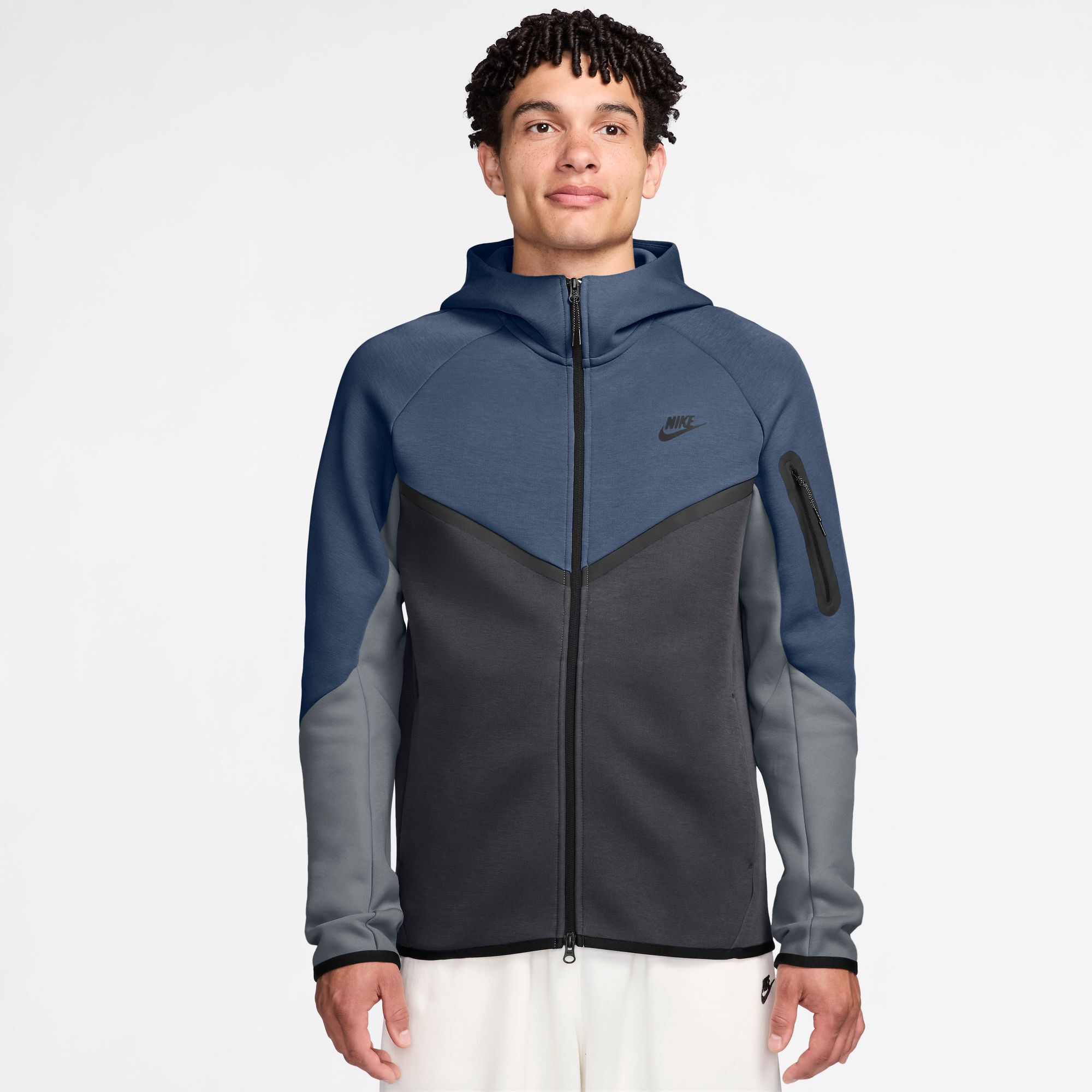 Nike Tech image number 0