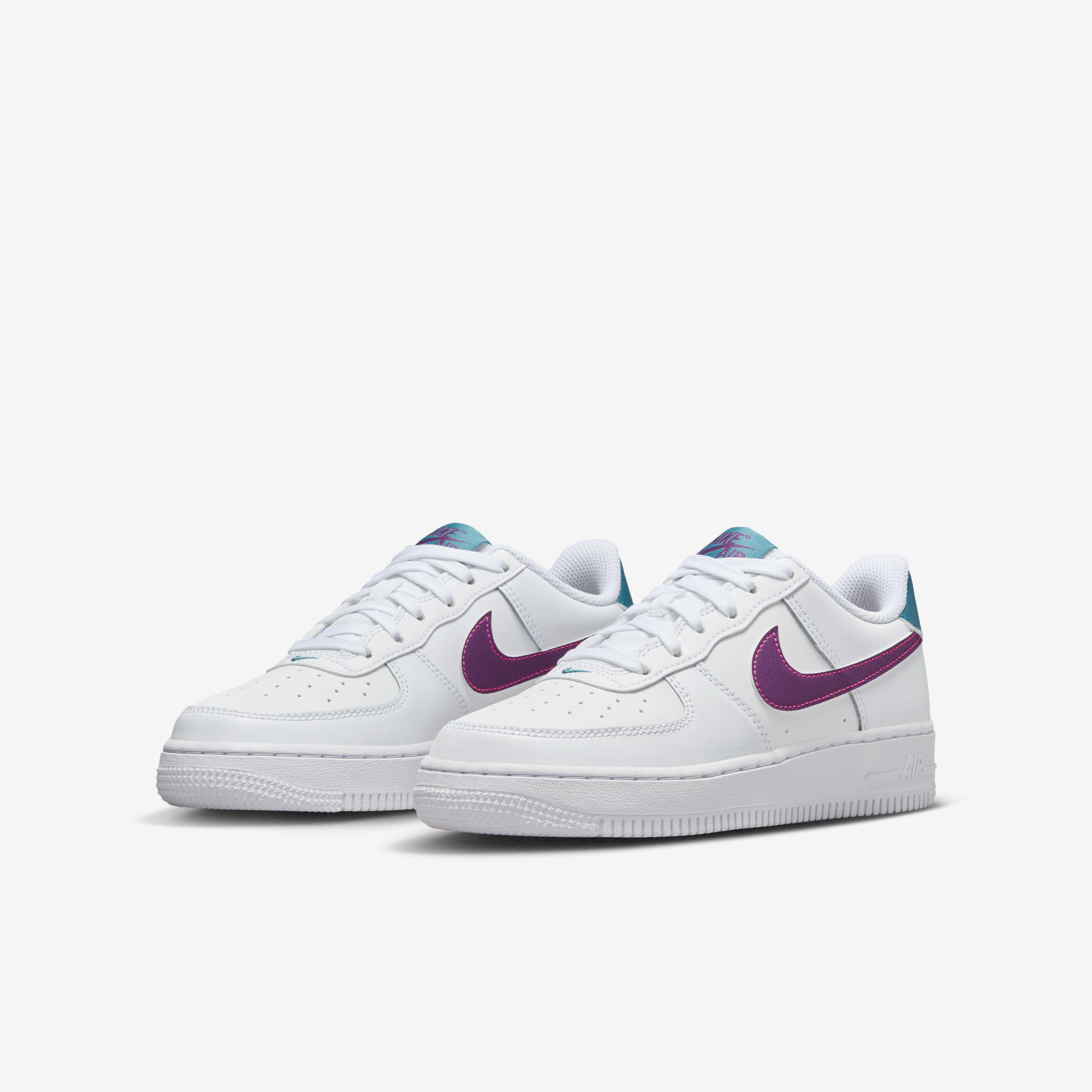靴 NIKE AirForce 1 Premium07AmareStoudemire Nike Air Force 1 '07 Men's Shoes. Nike CA
