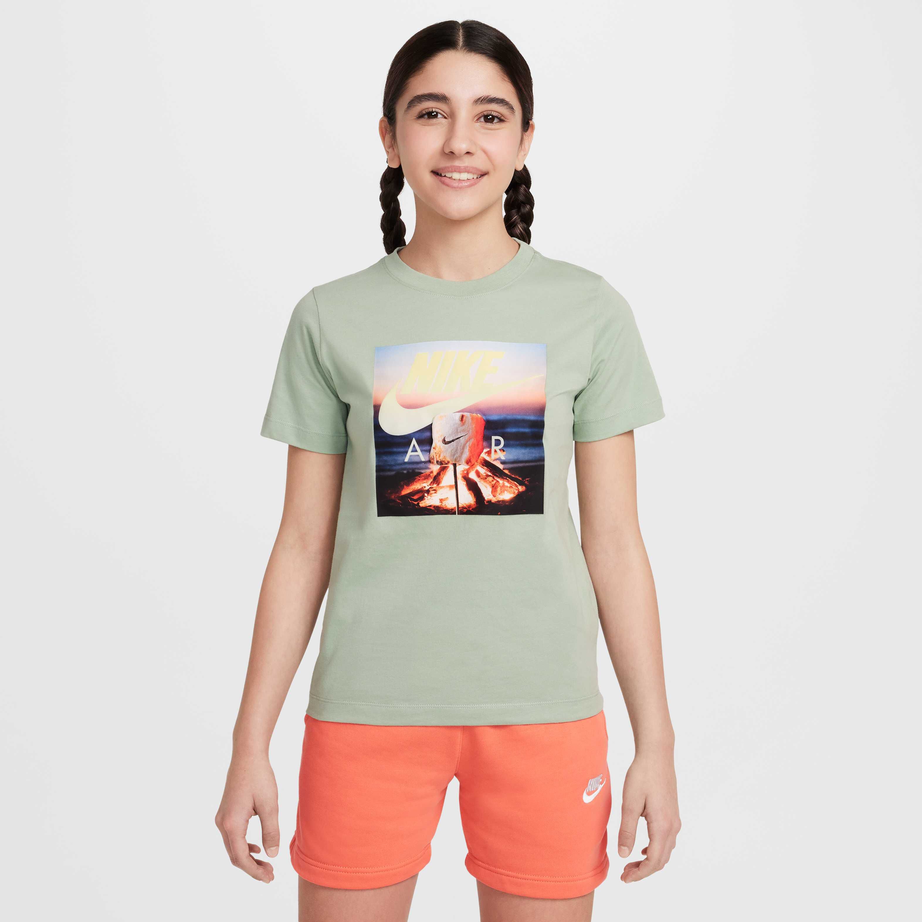 Nike Sportswear image number 0