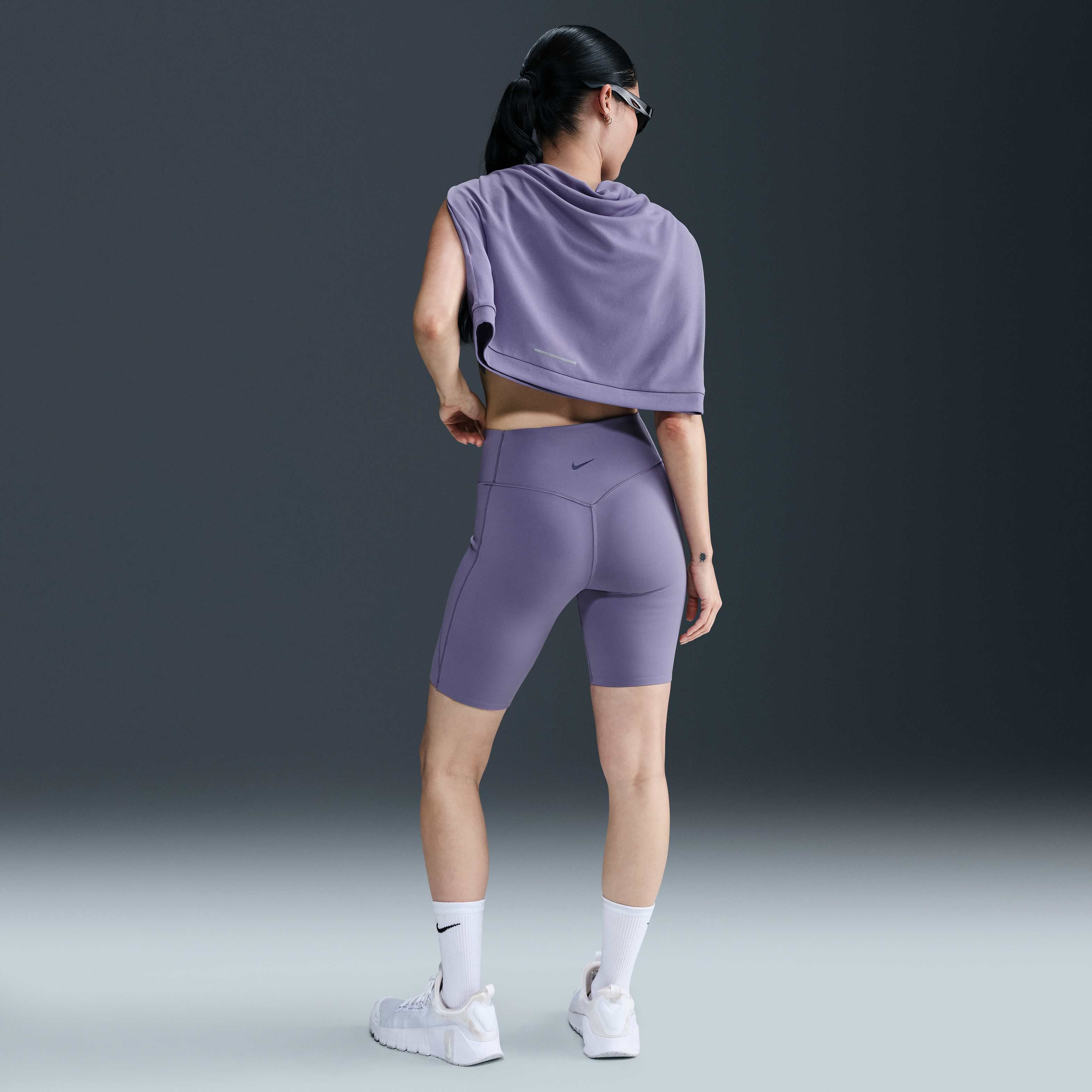 نايكي يونيفيرسا image number 3