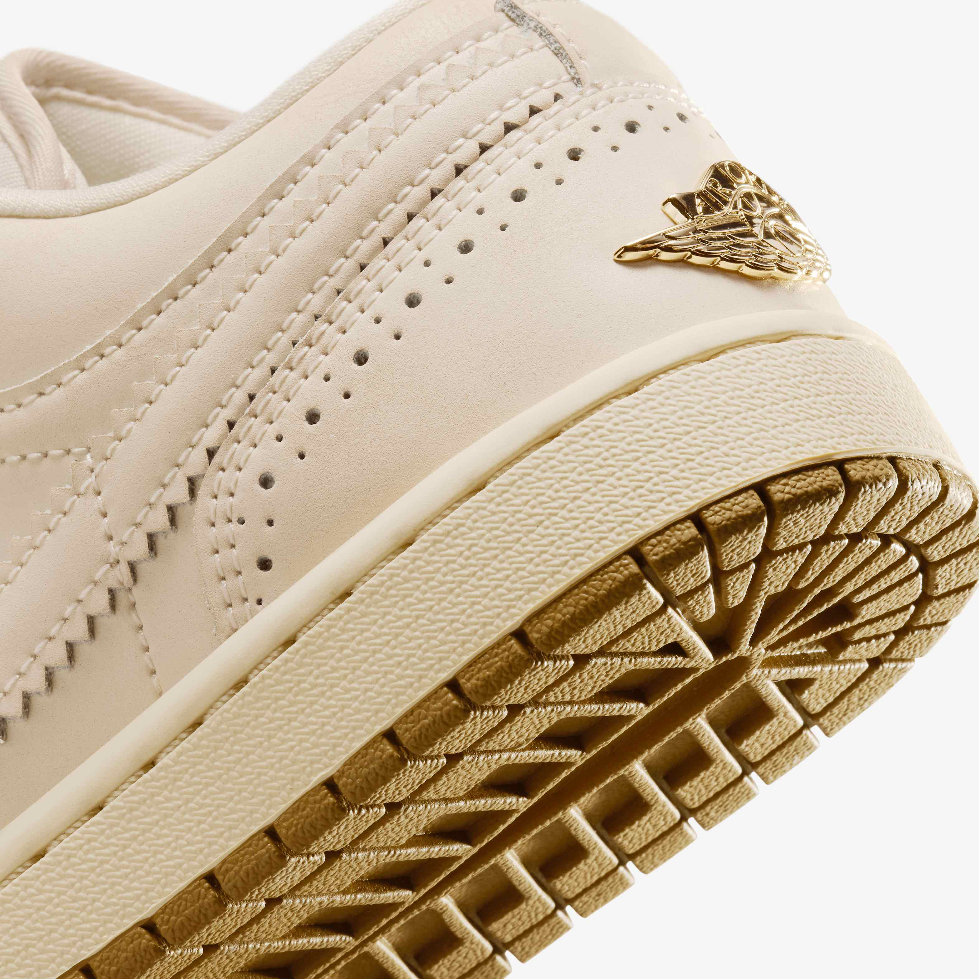 Air Jordan 1 Low SE image number 7