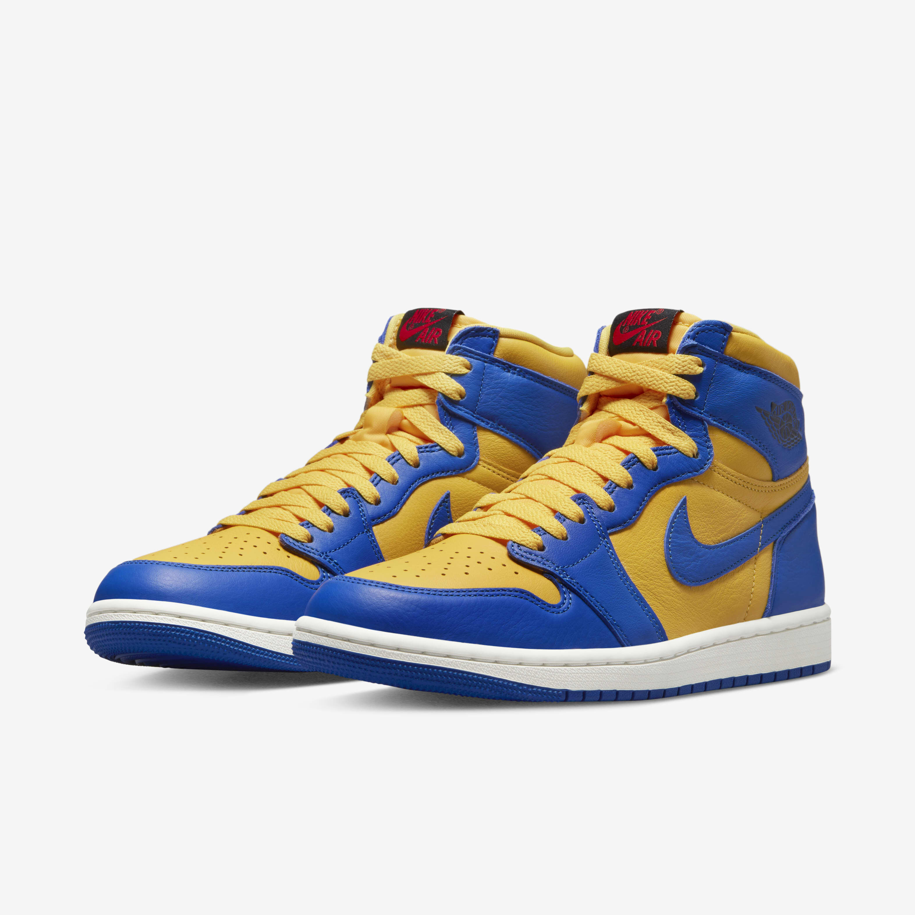 Air Jordan 1 Retro High OG image number 4