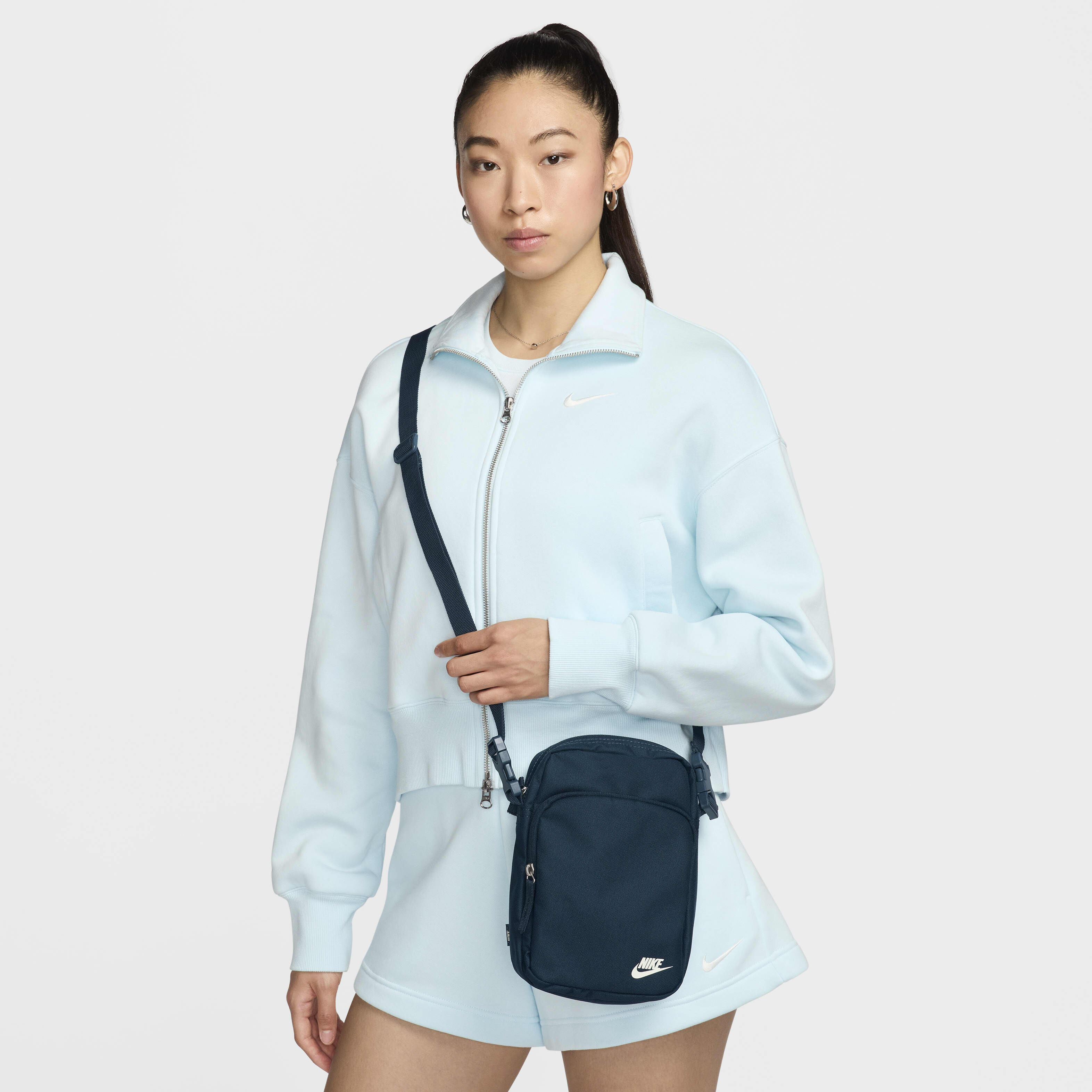 Nike heritage side bag store