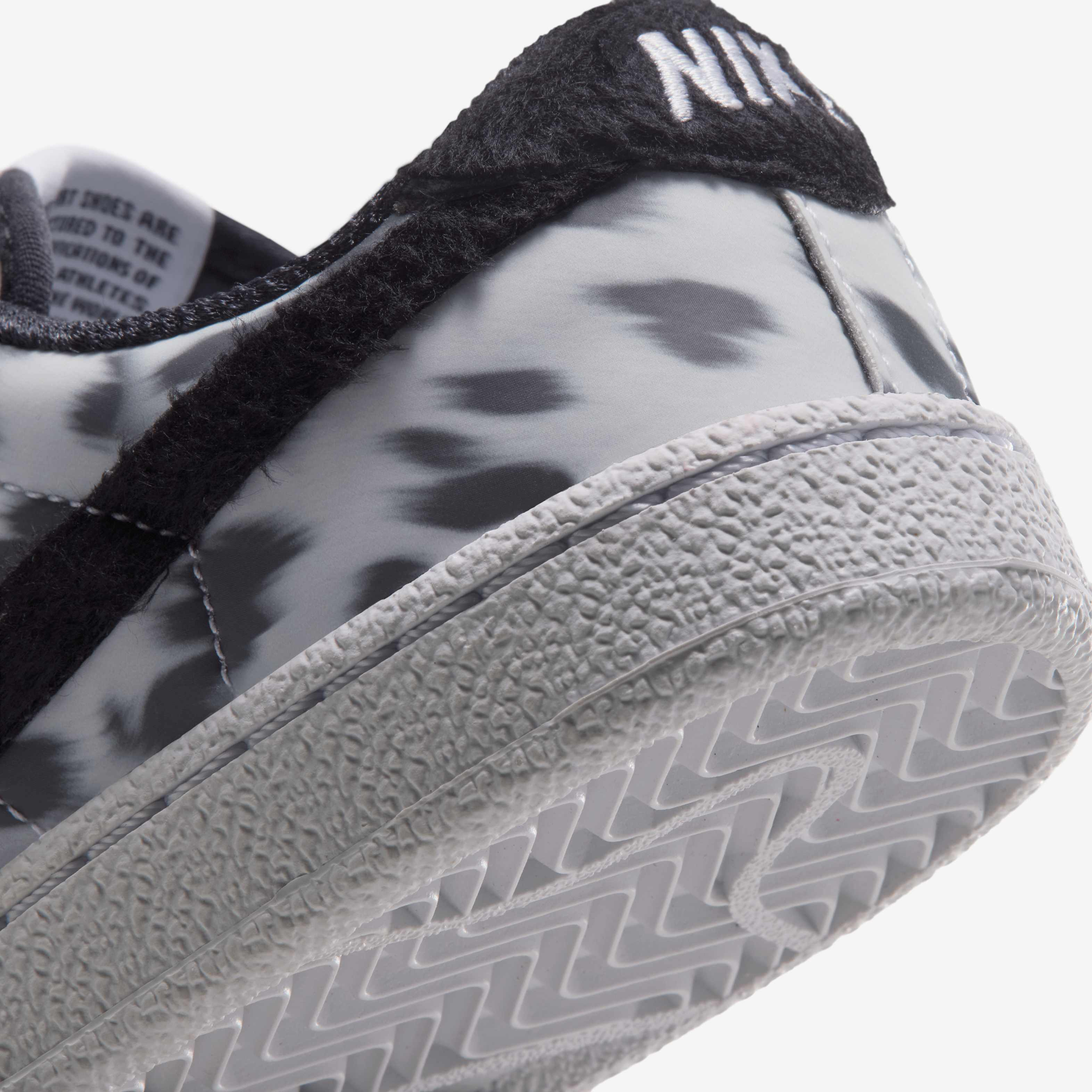 Nike Tennis Classic image number 7